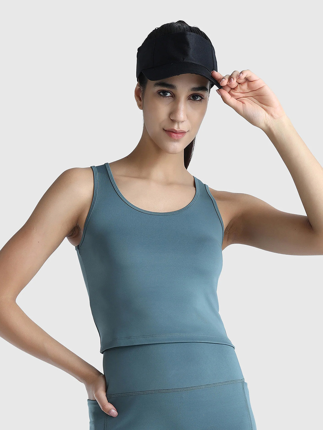 Musclemind Women Scoop Neck Tank Sleeveless Top