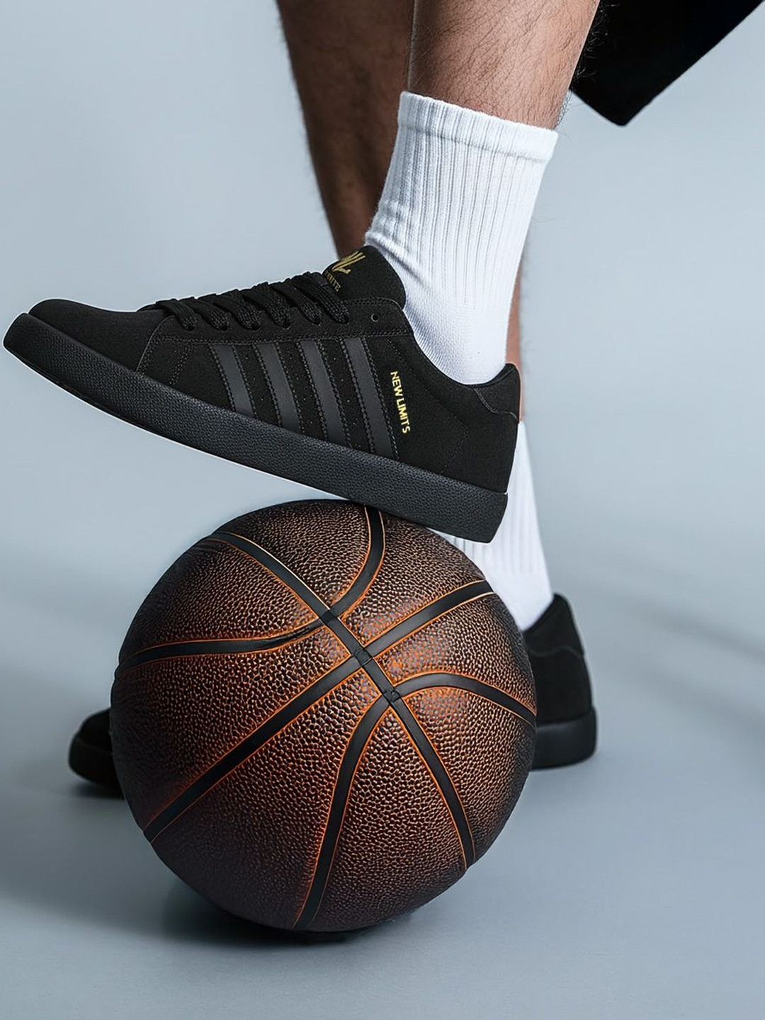 NEW LIMITS Men Black Stylish Lace-Up Casual Sneakers