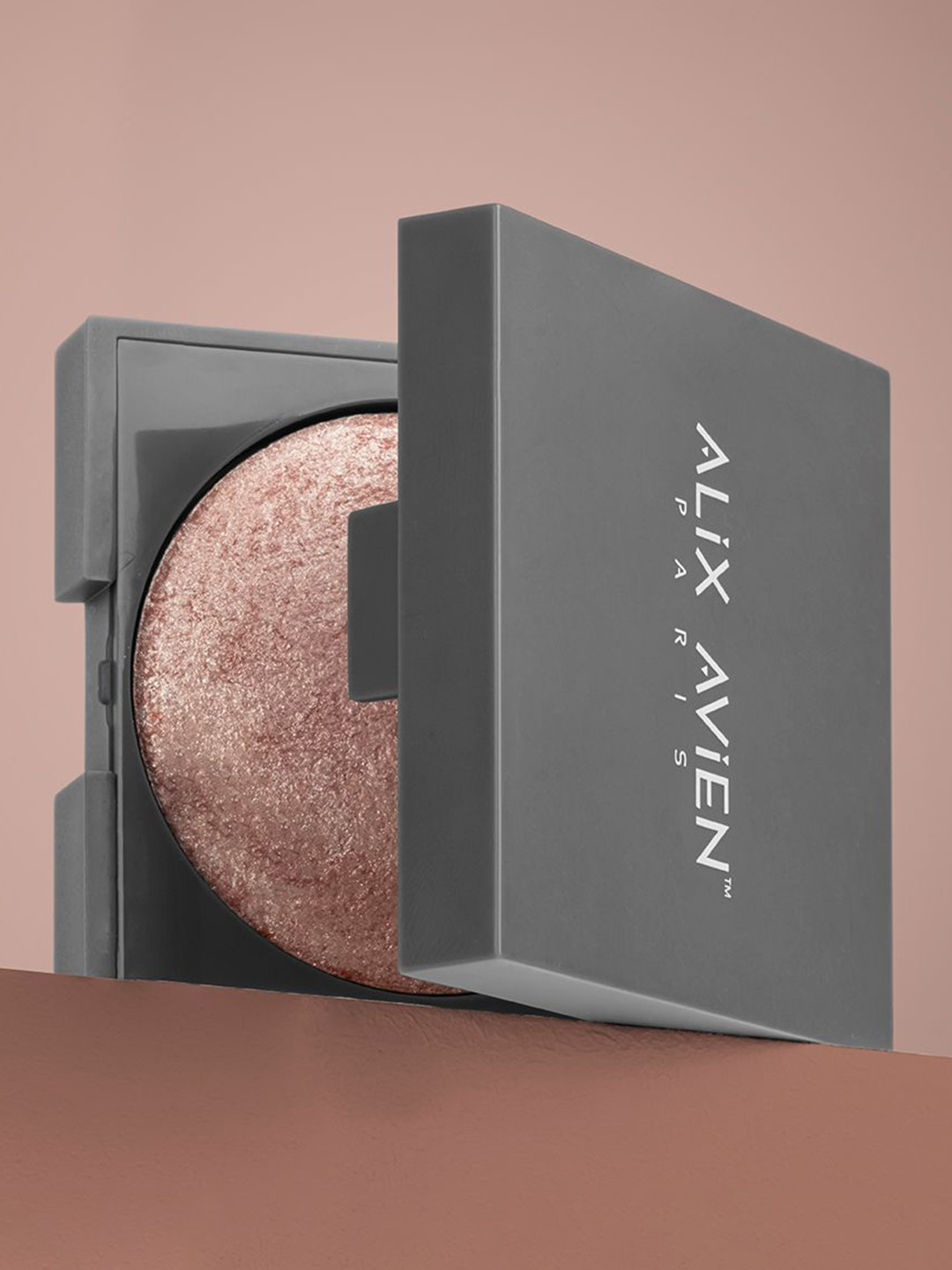 ALIX AVIEN PARIS Lightweight Baked Highlighter - 11 g Shade - Sparkling Ivory - 01