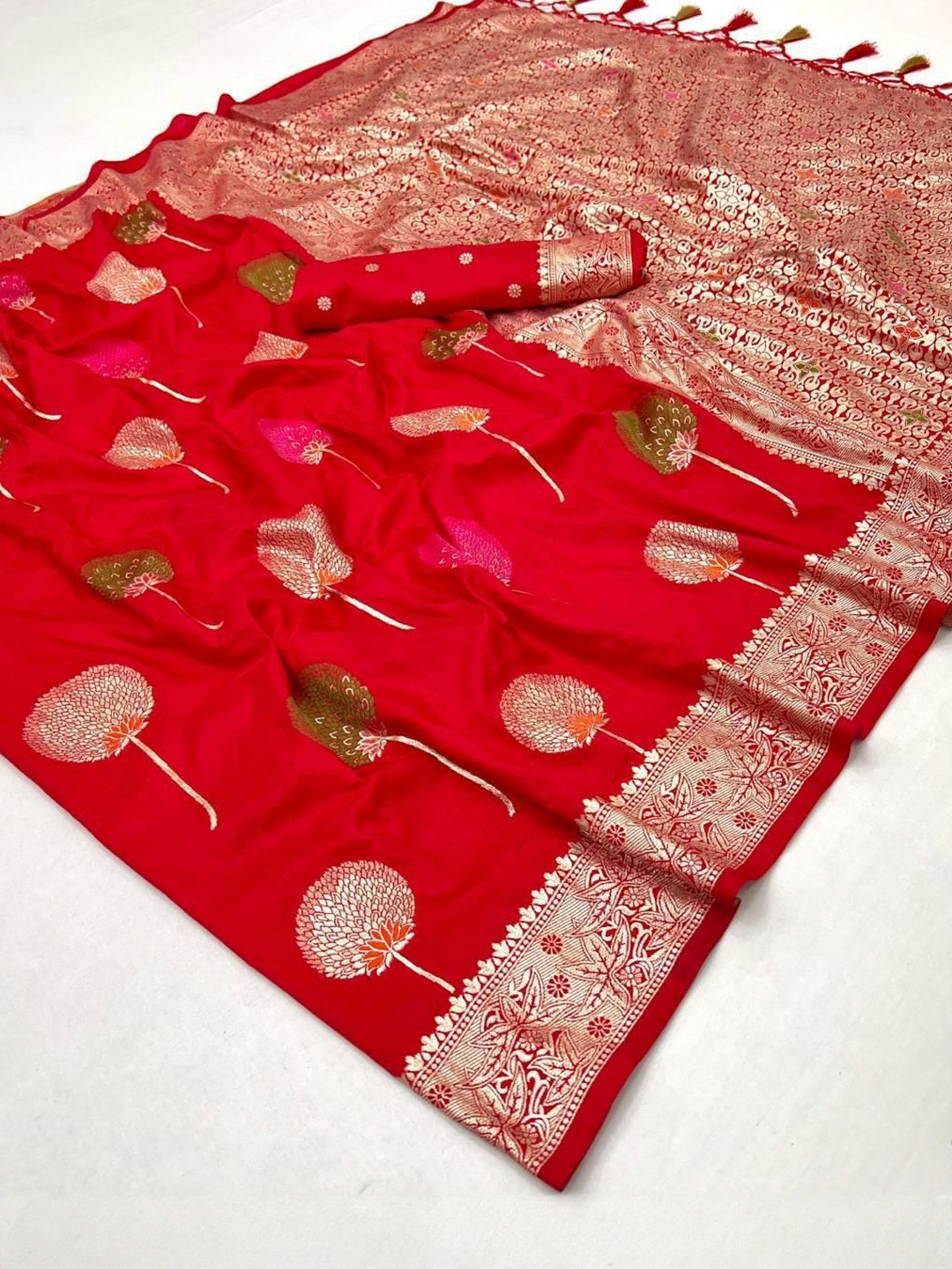 Sheeraz khan Women Woven Design Zari Pure Georgette Handloom Banarasi Saree