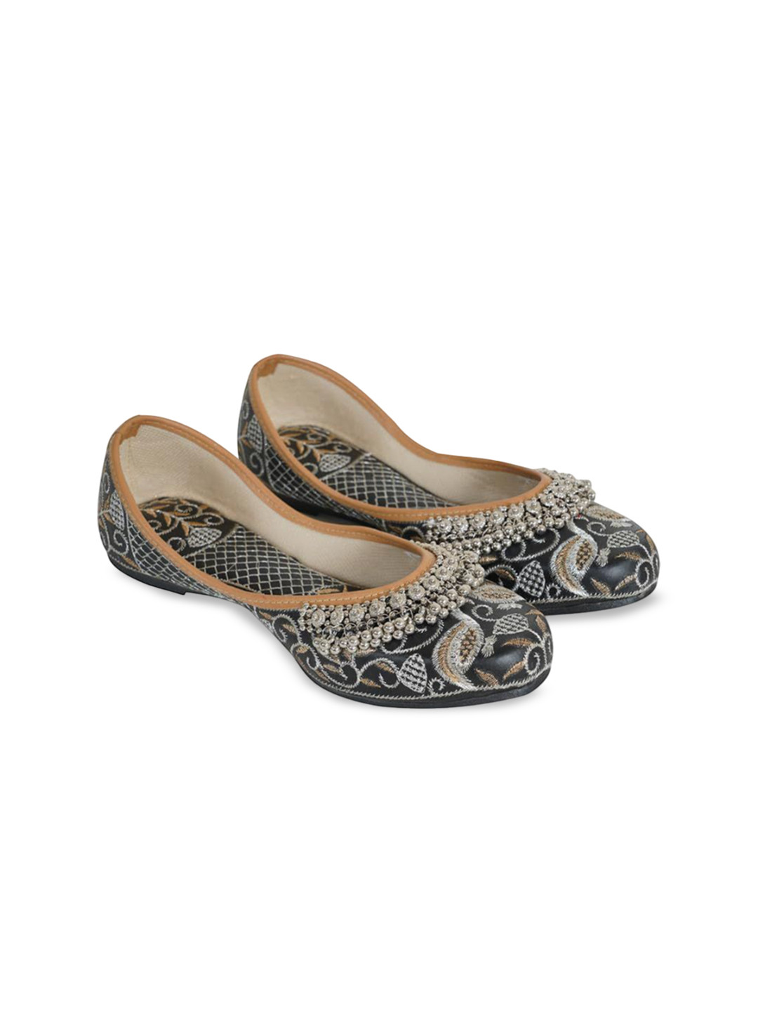 DFR Women Ethnic Rajasthani Embroidery With Payal Punjabi Mojari Flats