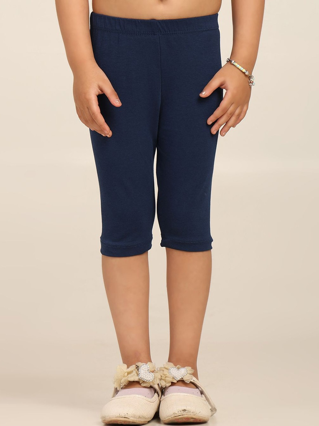 Robinbosky Girls Solid Low-Rise Slip-On Capris