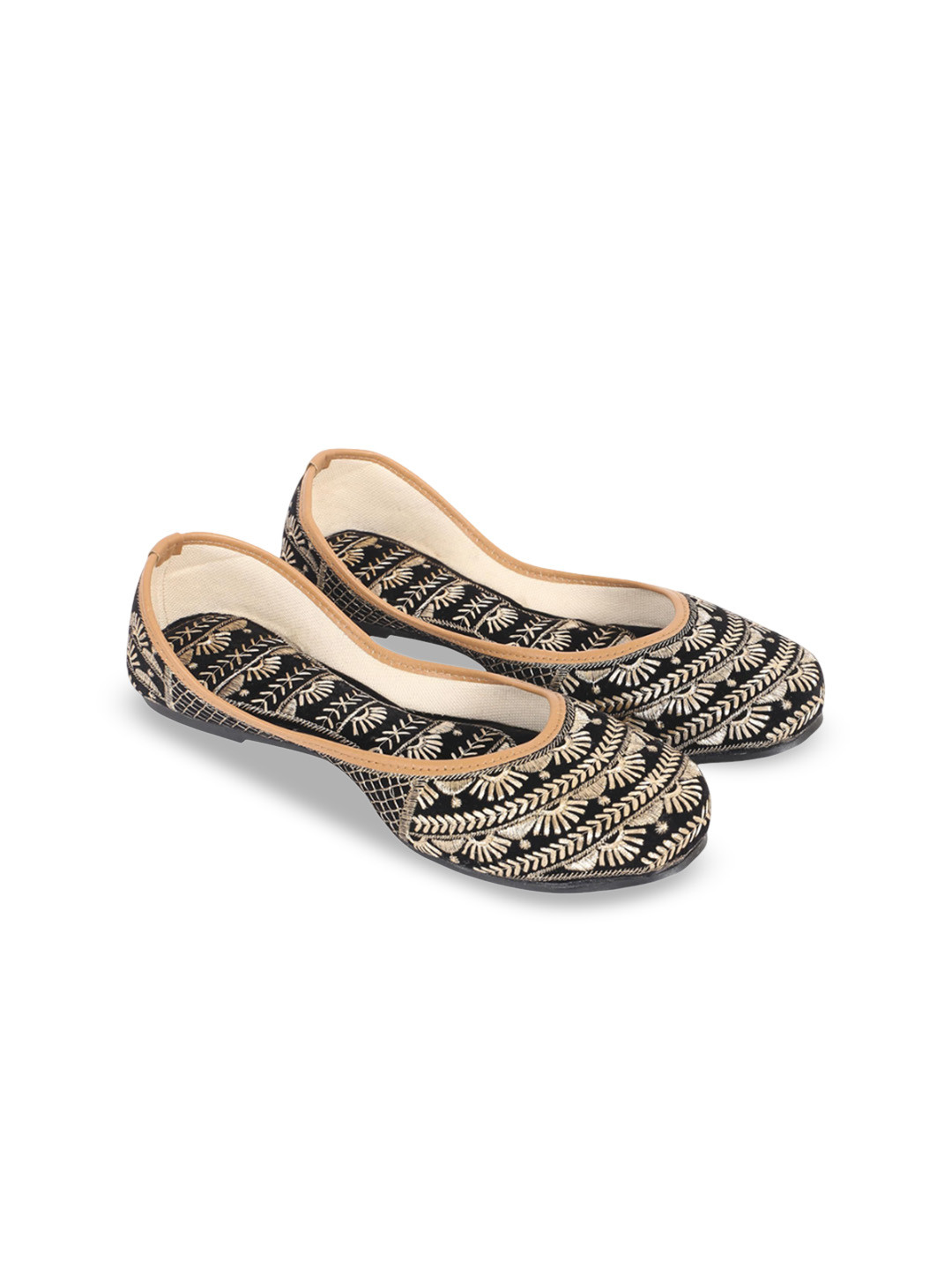 DFR Women Rajasthani Embroidery Mojaris