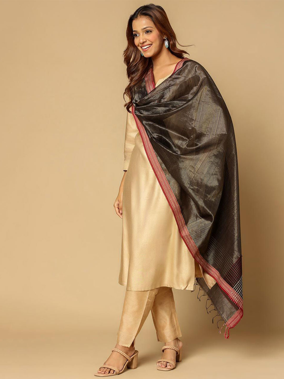 Fabindia Woven Design Dupatta With Woven Design Border