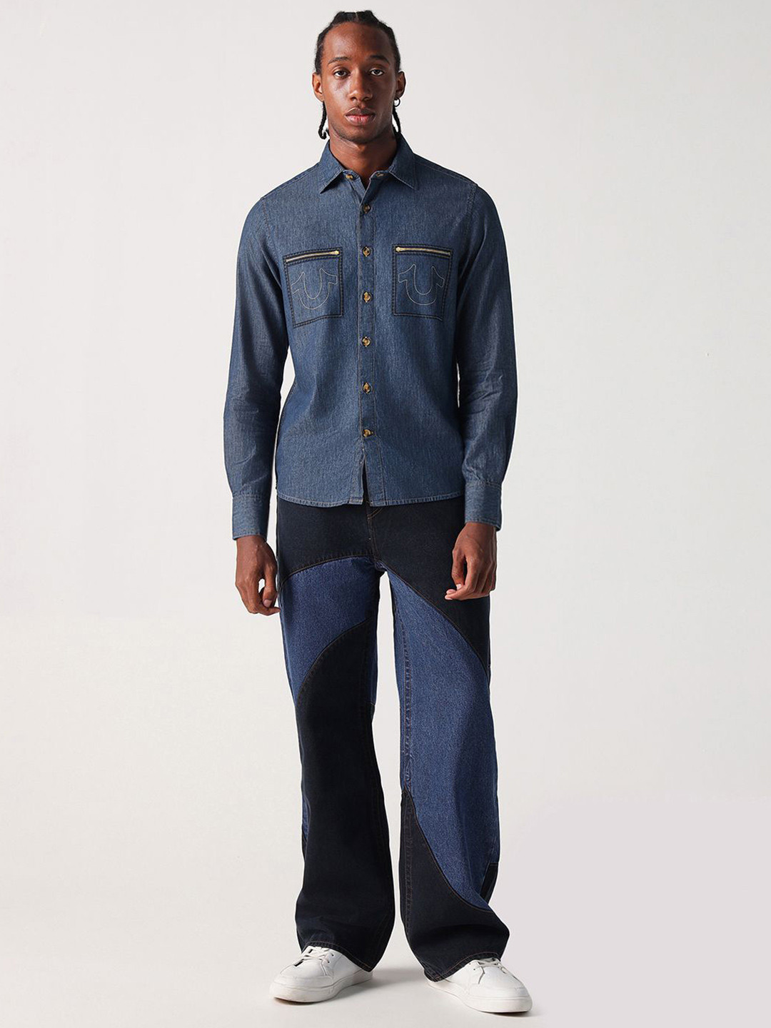 True Religion Men Relaxed Fit Solid Spread Collar Pure Cotton Casual Shirt