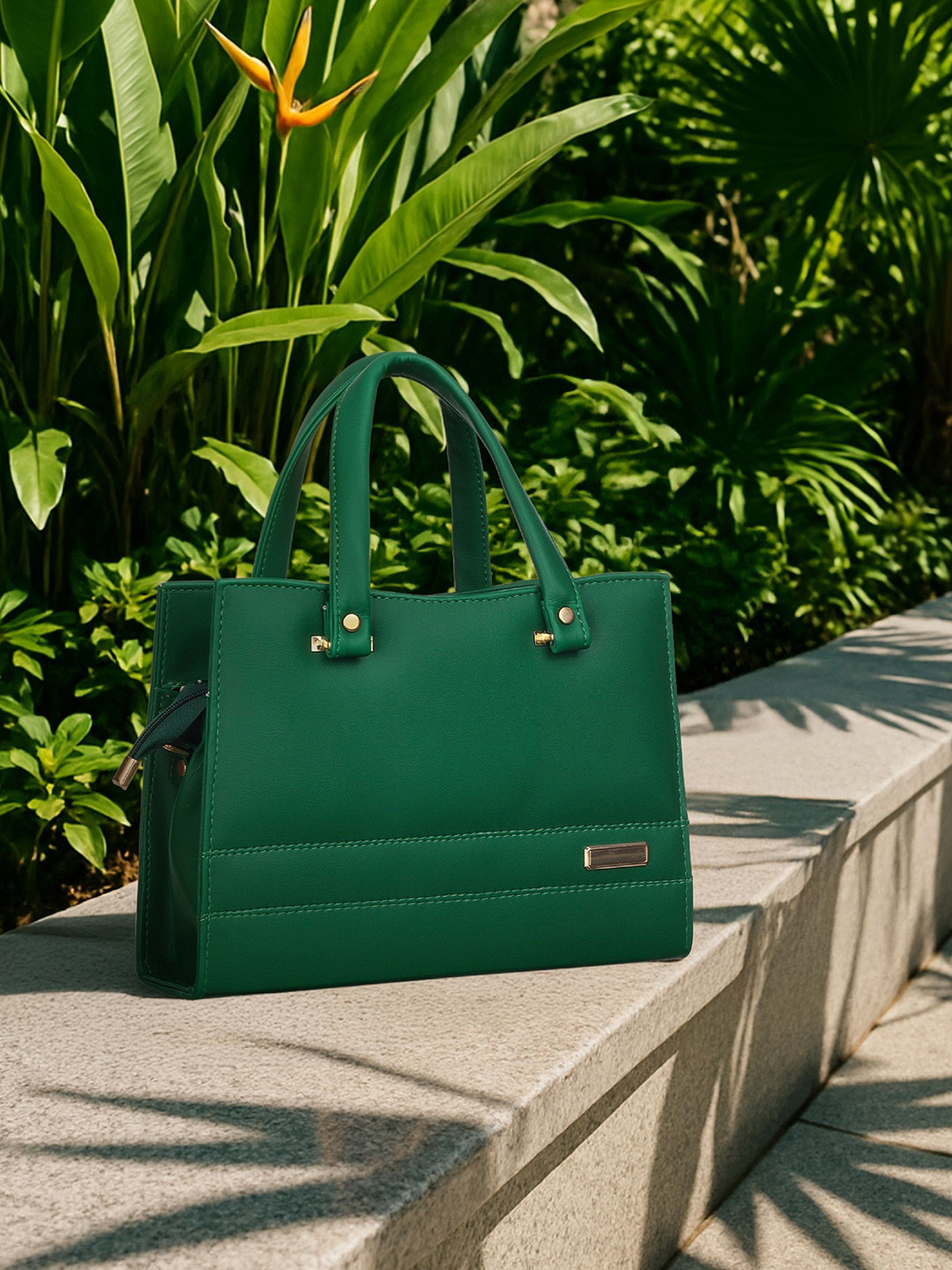 Golden Feather Art & Craft Women Solid Structured Shoulder Bag