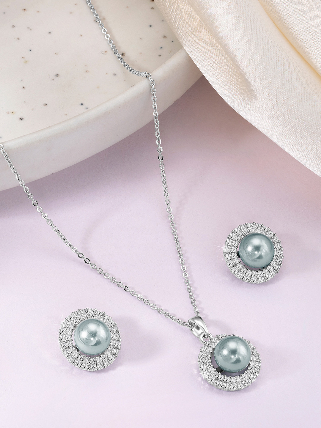 Peora Silver Plated Cubic Zirconia Studded & Pearls Beaded Necklace and Earrings