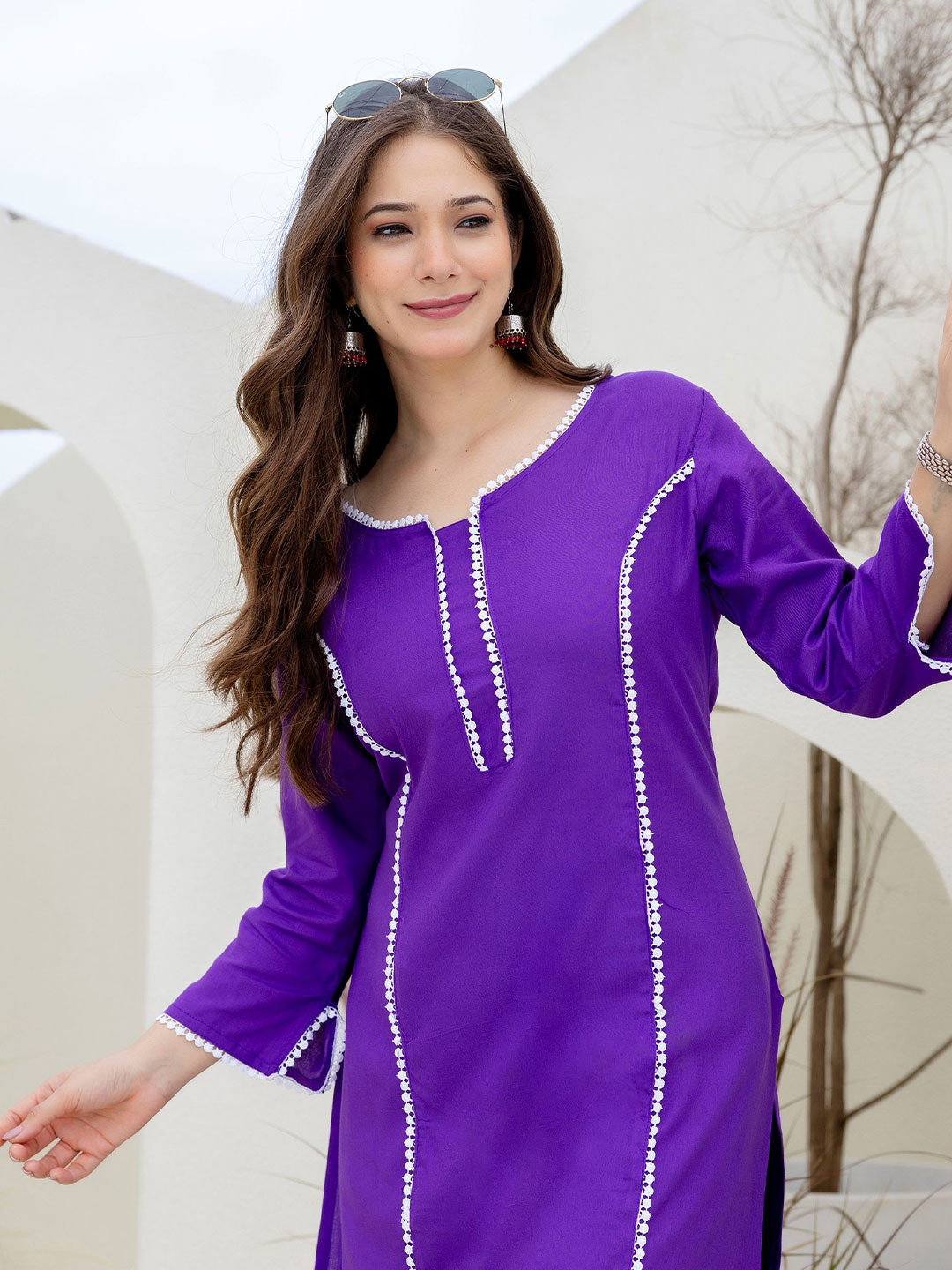 Surhi Women Round Neck Lace Straight Kurta