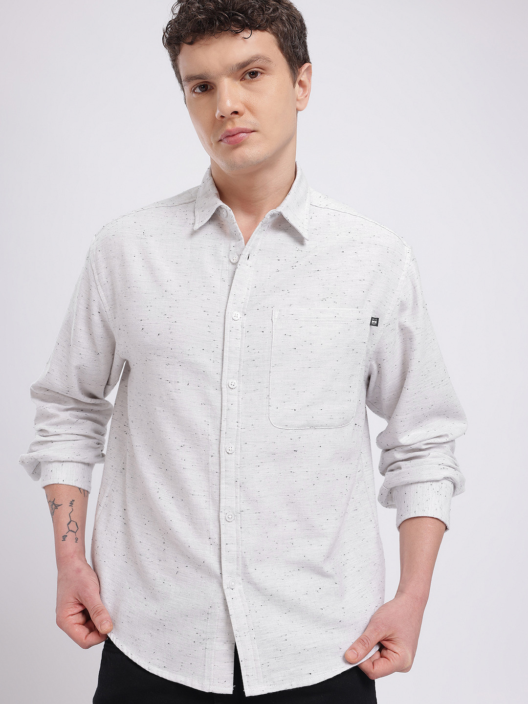 Textured Cutaway Collar Regular Fit Casual Shirt