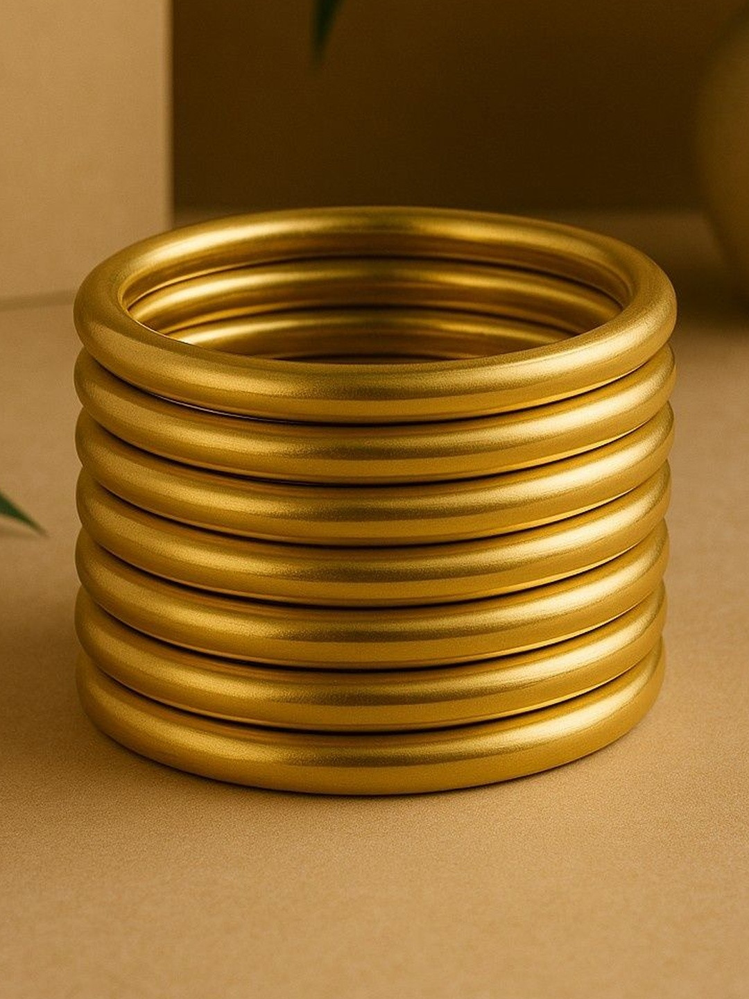 ATIBELLE Set Of 7 Gold-Plated Lightweight Contemporary Minimal Bangle