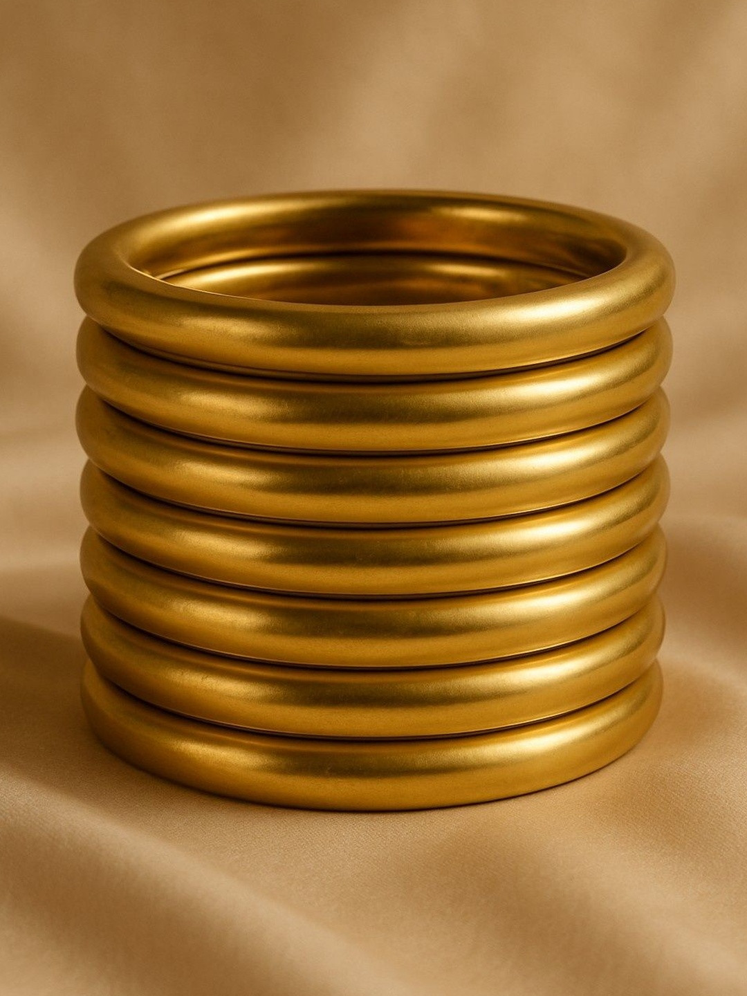 ATIBELLE Set Of 7 Gold-Plated Bangles