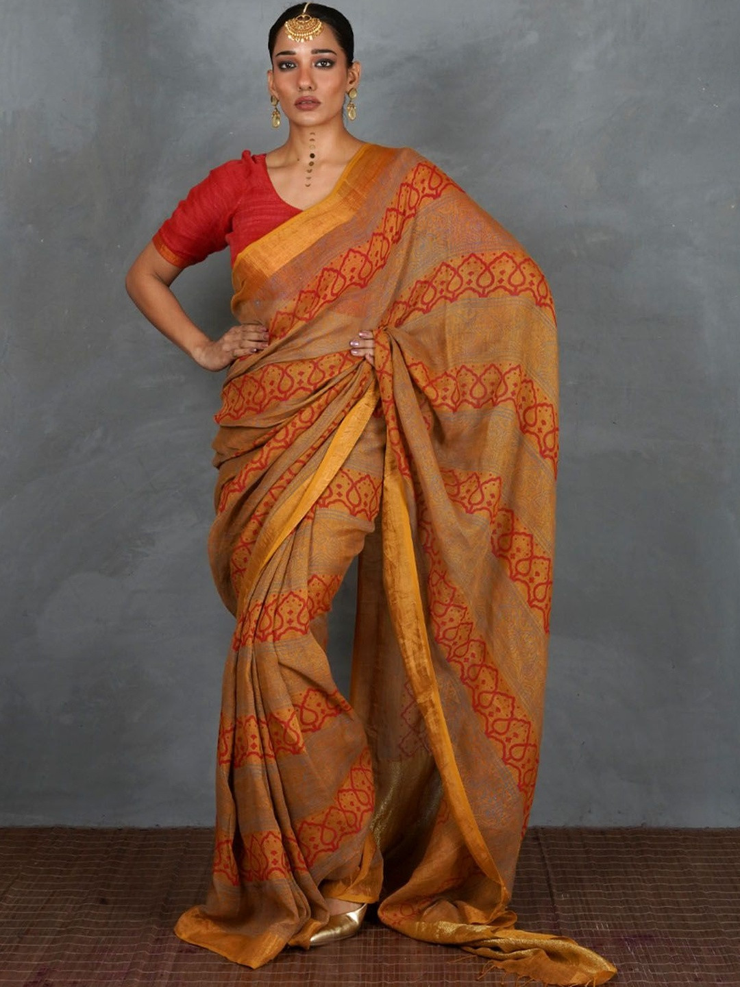Chidiyaa Handblock Printed Zari Saree With Blouse Piece