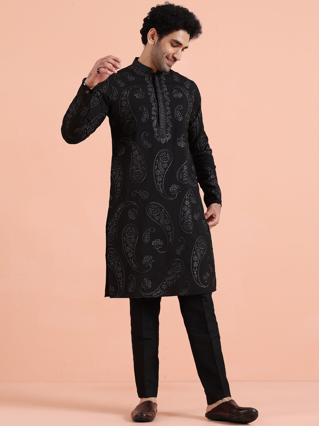 KISAH Men Black Paisley Motifs Embroidered Kurta Trouser Set