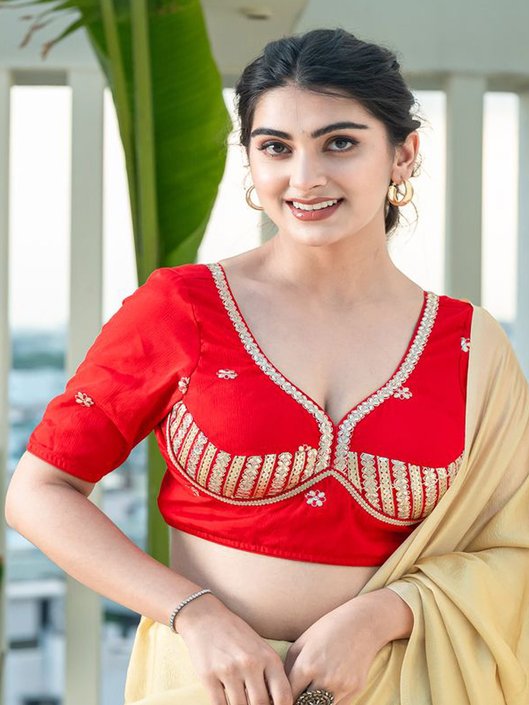 Amodini Designer Studio Embroidered Sweeteart Neck Saree Blouse