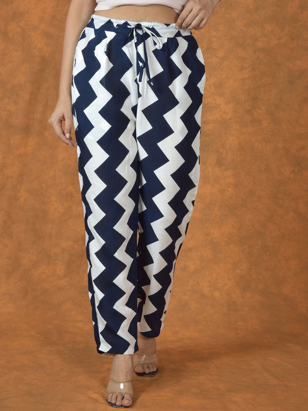 ETC X D To D Life Style Women Zig-Zag Printed Slim Fit High-Rise Regular Trousers