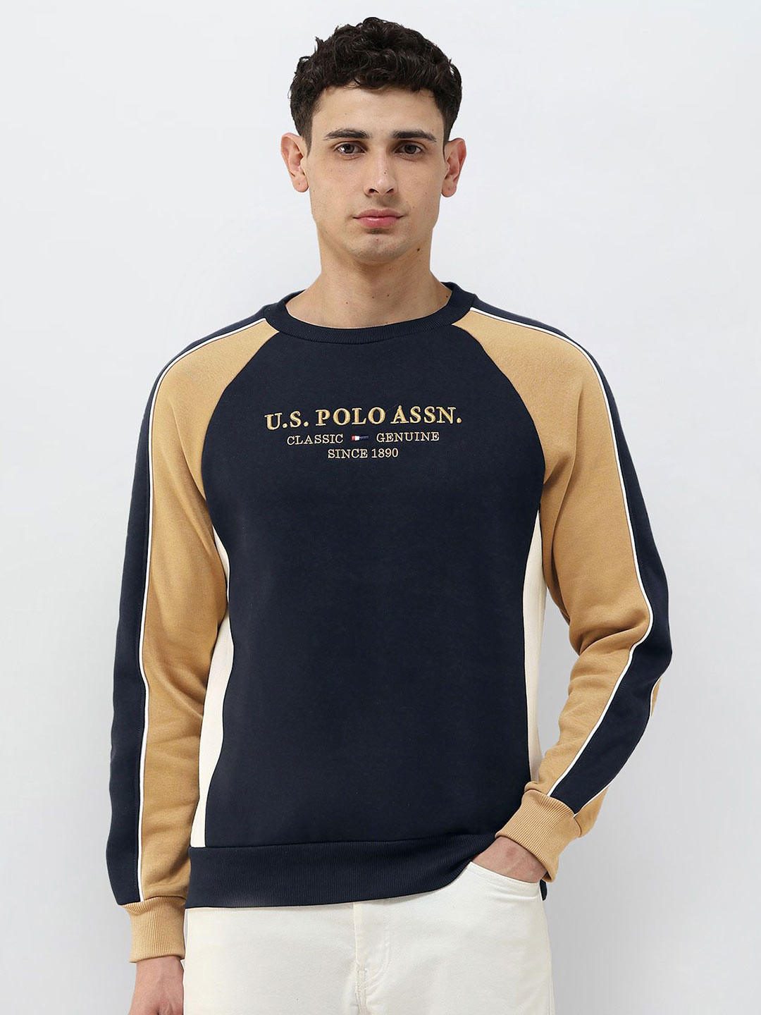 U.S. Polo Assn. Men Colourblocked Round Neck Full Sleeve Sweatshirt
