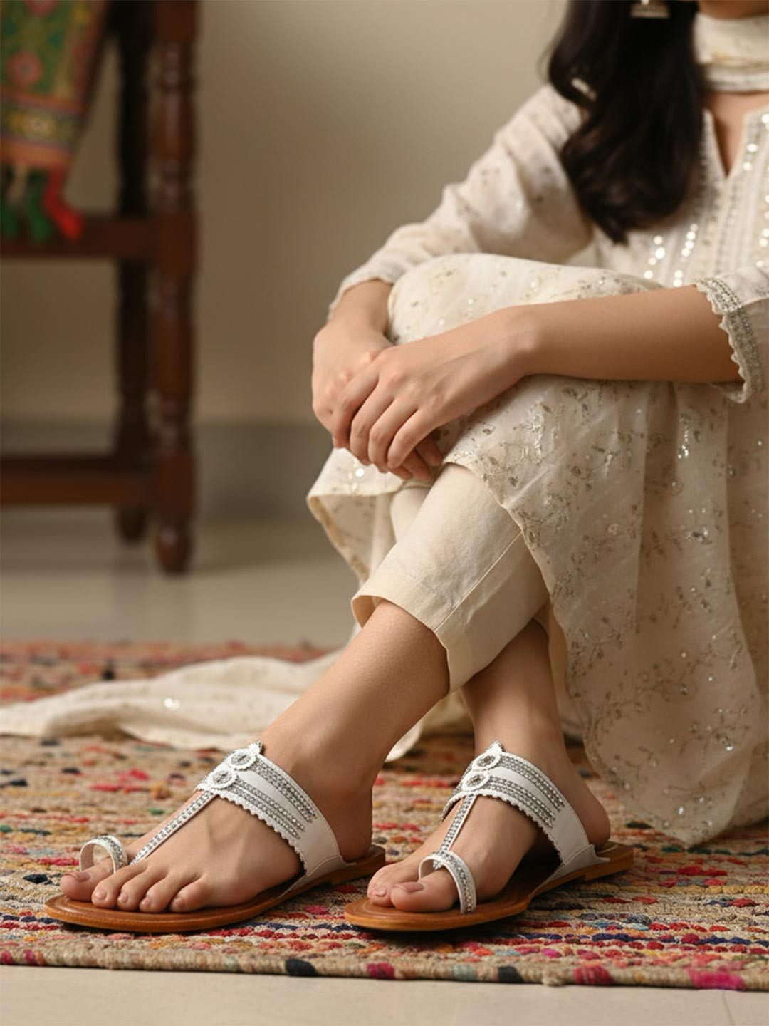 CHAAL CHALAN Noori White Kolhapuri Flats