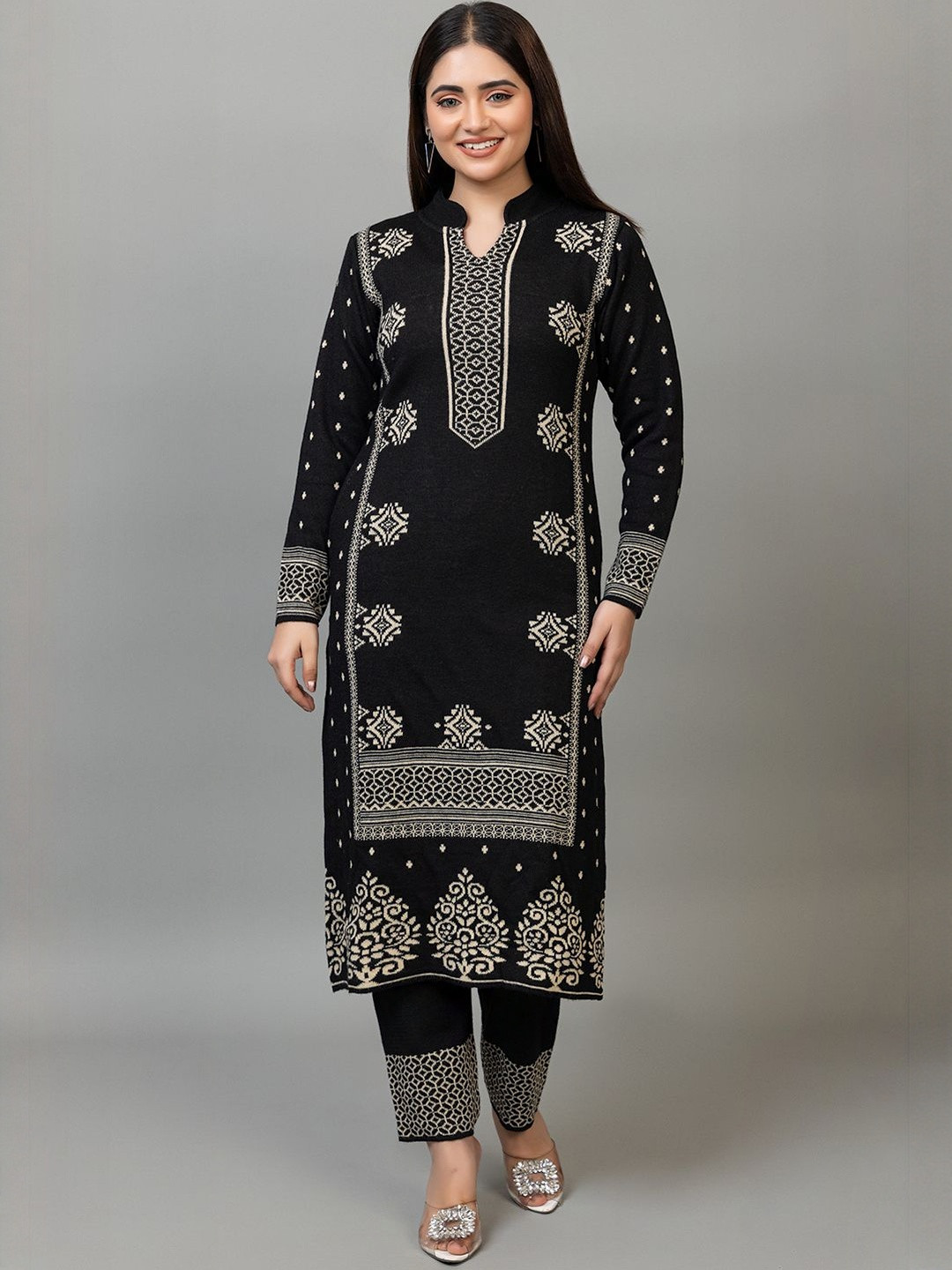 Colorchakra Women Ethnic Motifs Woven Design Regular woolen Kurta with Trousers