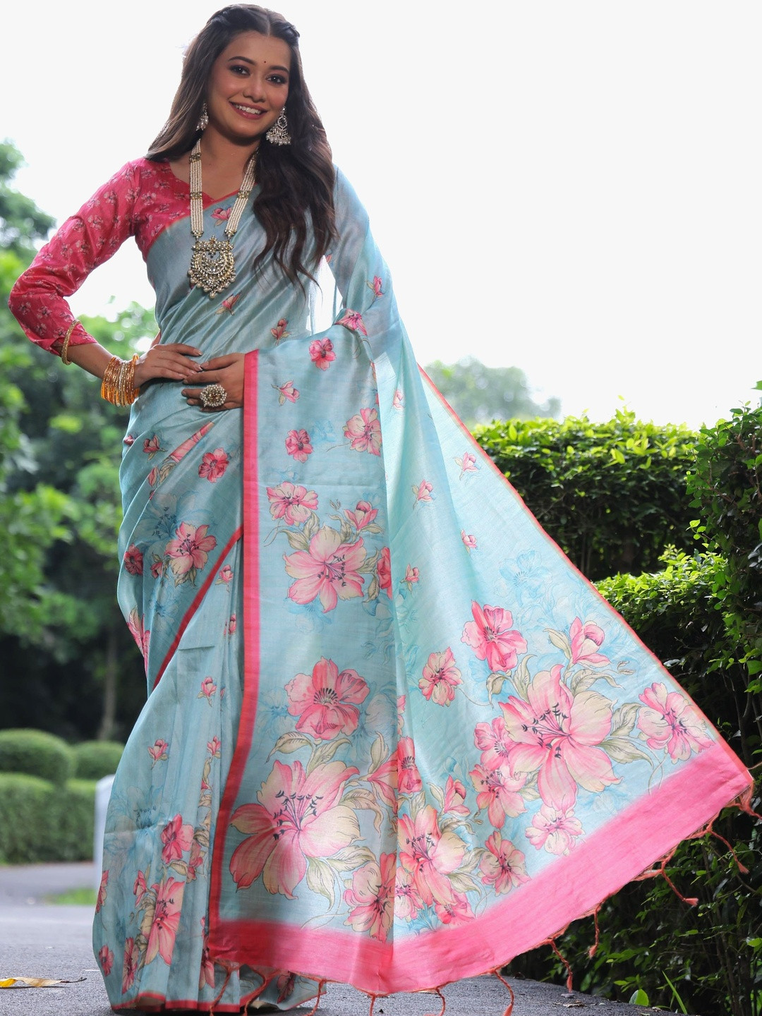 bansari textiles Floral Zari Pure Cotton Banarasi Saree With Matching Blouse Piece