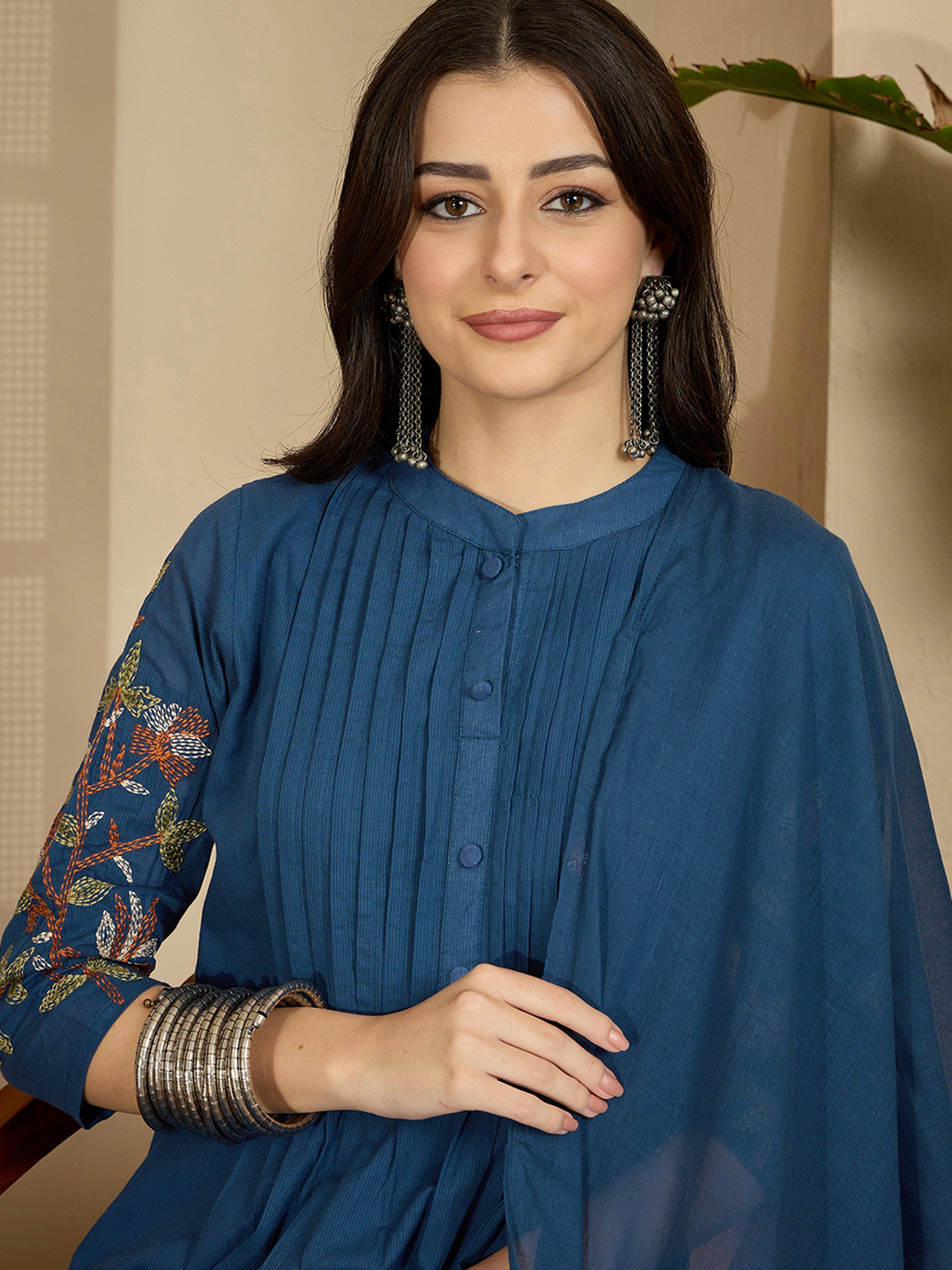 Anouk Rustic Floral Embroidered Pleated Thread Work Kurta With Trousers & Dupatta