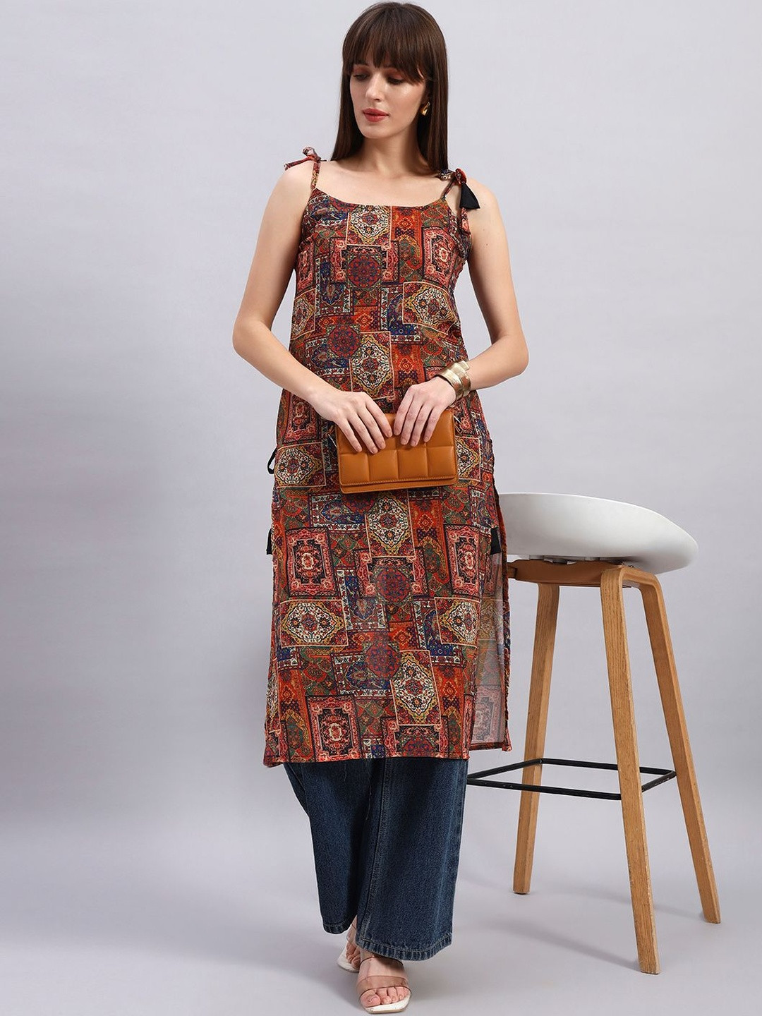 LIPS CROWN Ethnic Motifs Printed Square Neck Sleeveless Pure Georgette Straight Kurta