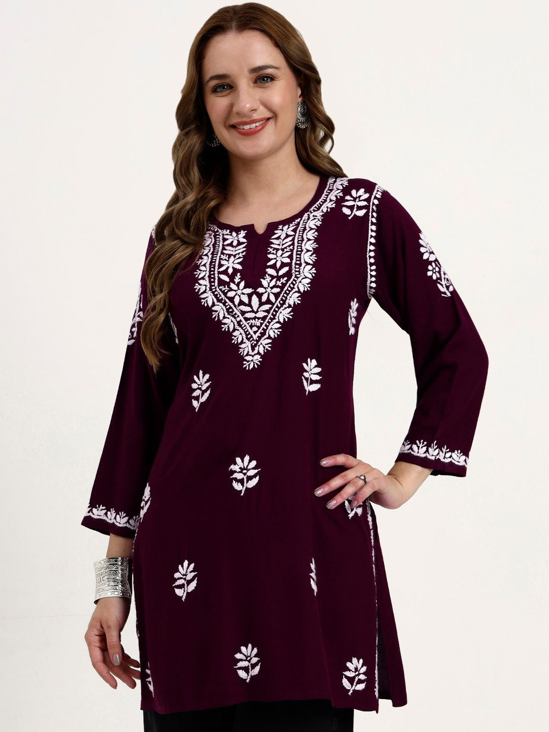 The Chikan Label Ragavi Women Ethnic Motifs Embroidered Chikankari Straight Short Kurti