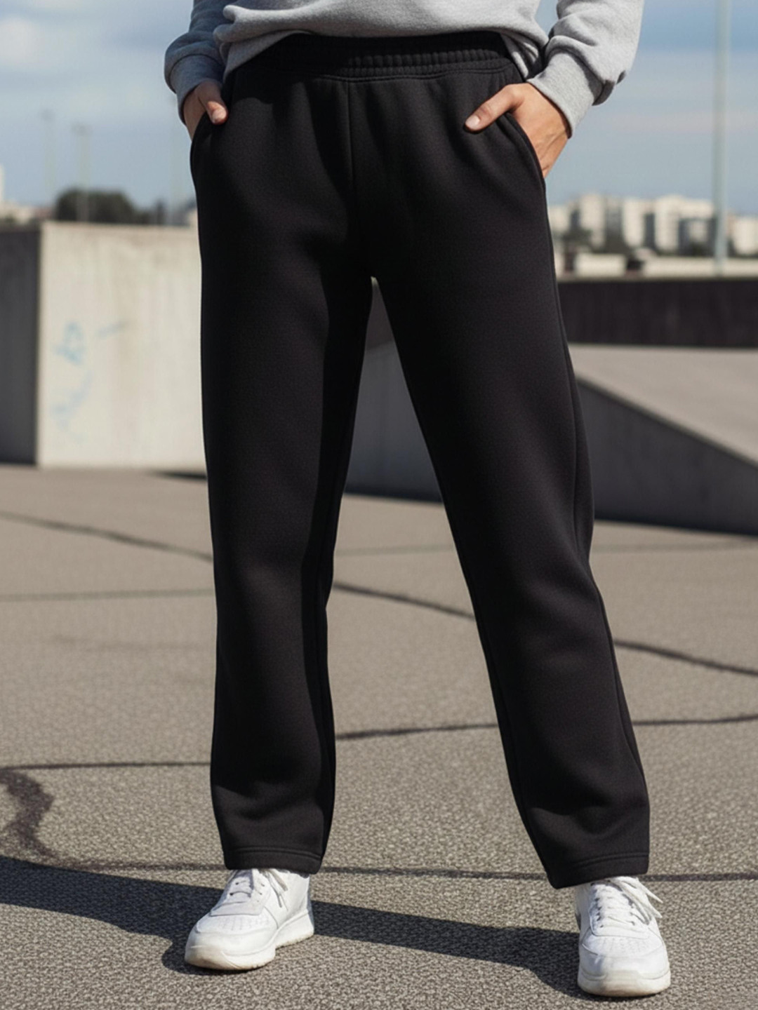 MACK JONNEY Women Warm & Durable  Mid-Rise Track Pants