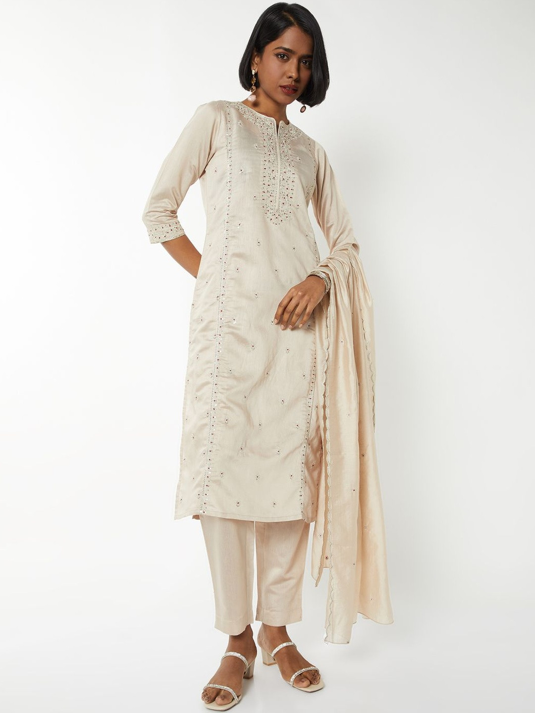 max Women Embroidered Regular Beads and Stones Kurta with Trousers & With Dupatta