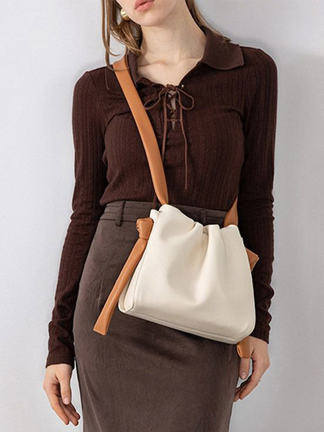 CORSICA Bucket Shoulder Bag With One Handles