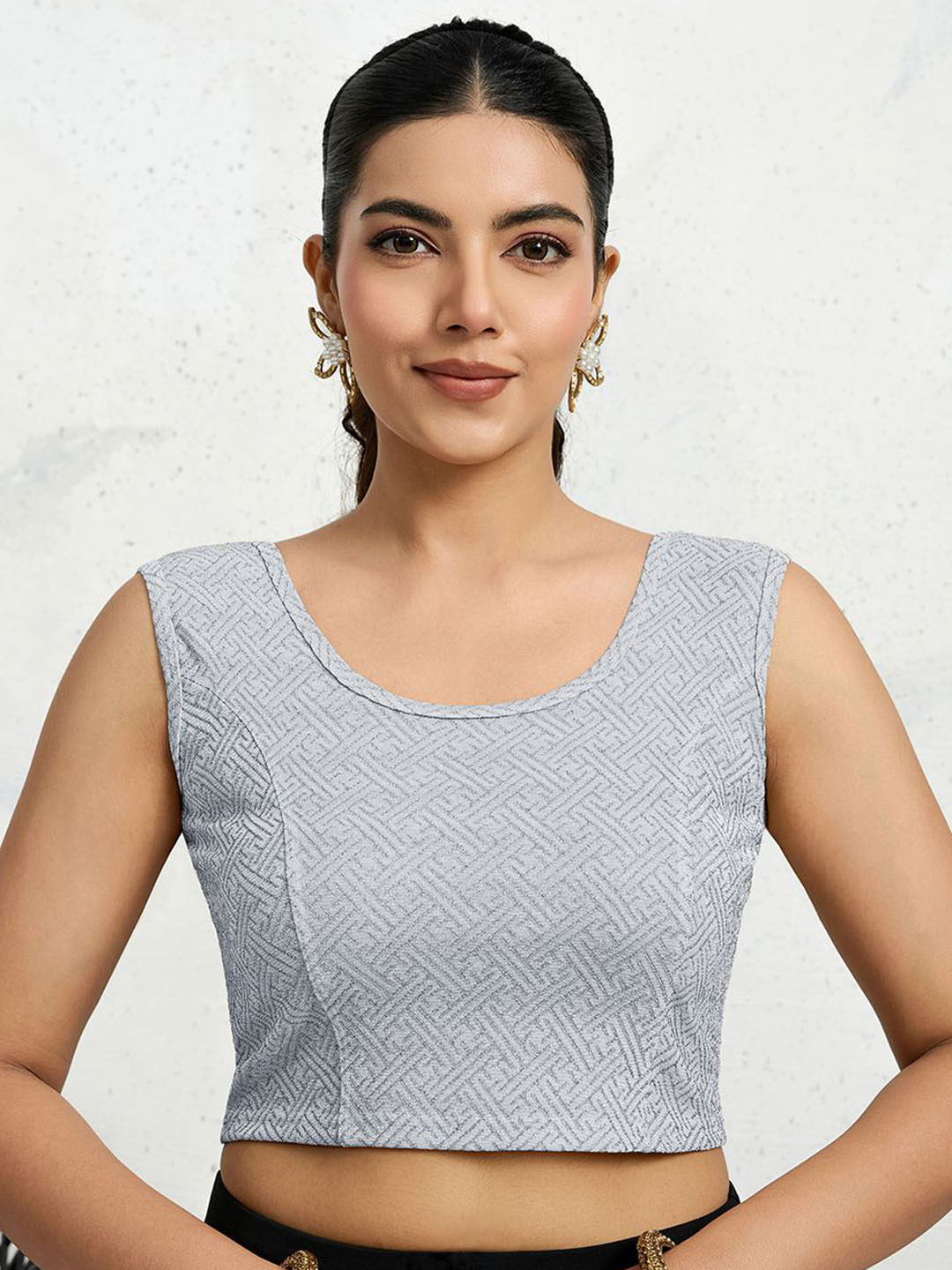 Trendmalls Embellished Zari Stretchable Sleeveless Ready to Wear Saree Blouse