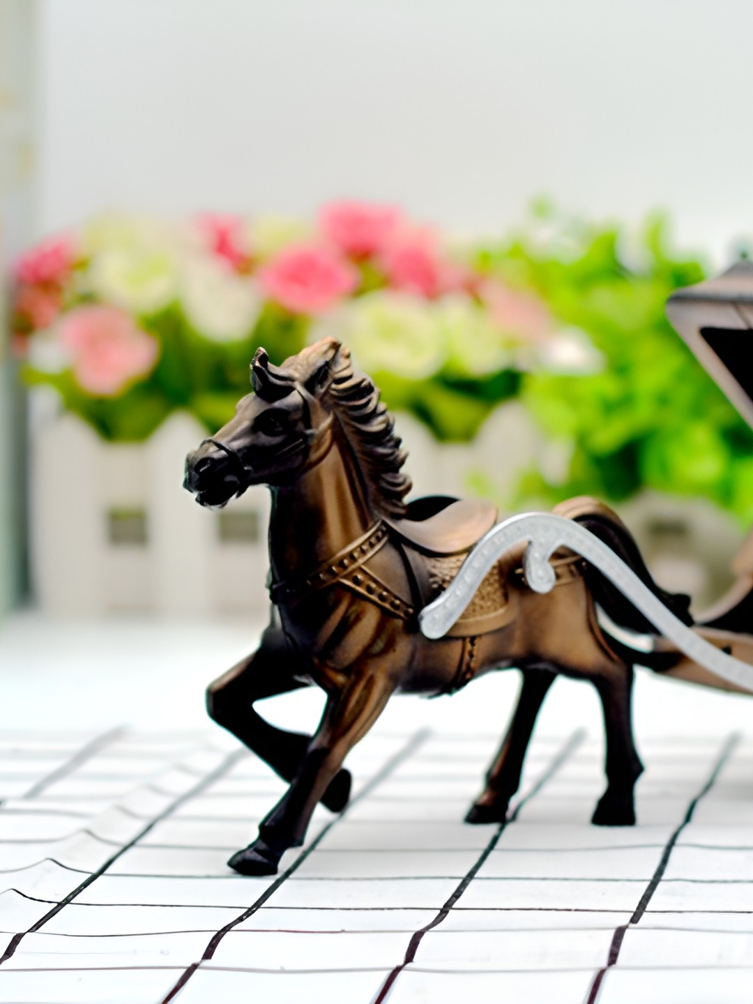 Gopalvilla Bronze-Toned & White Vintage Carriage Shaped Round Alarm Clock