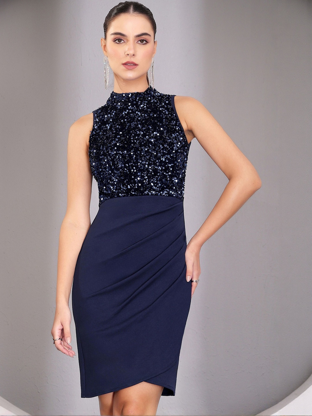 Women's Halter Neck Sleeveless Embellished Pleated Above-Knee Dress