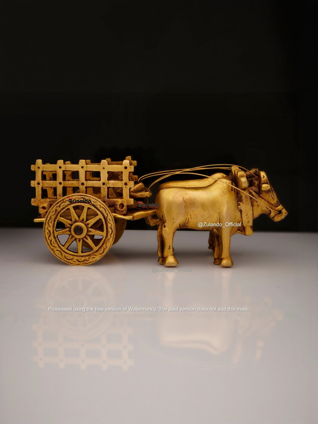 Zunaldo Unisex Bull Cart Ride By Man Plain Brass Showpiece