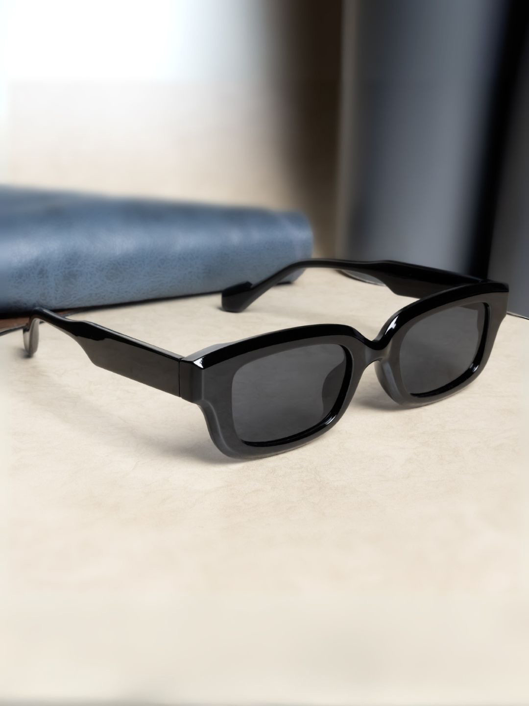 goglassic Unisex UV Protected Rectangle Sunglasses THUNDER-FULL-BLACK