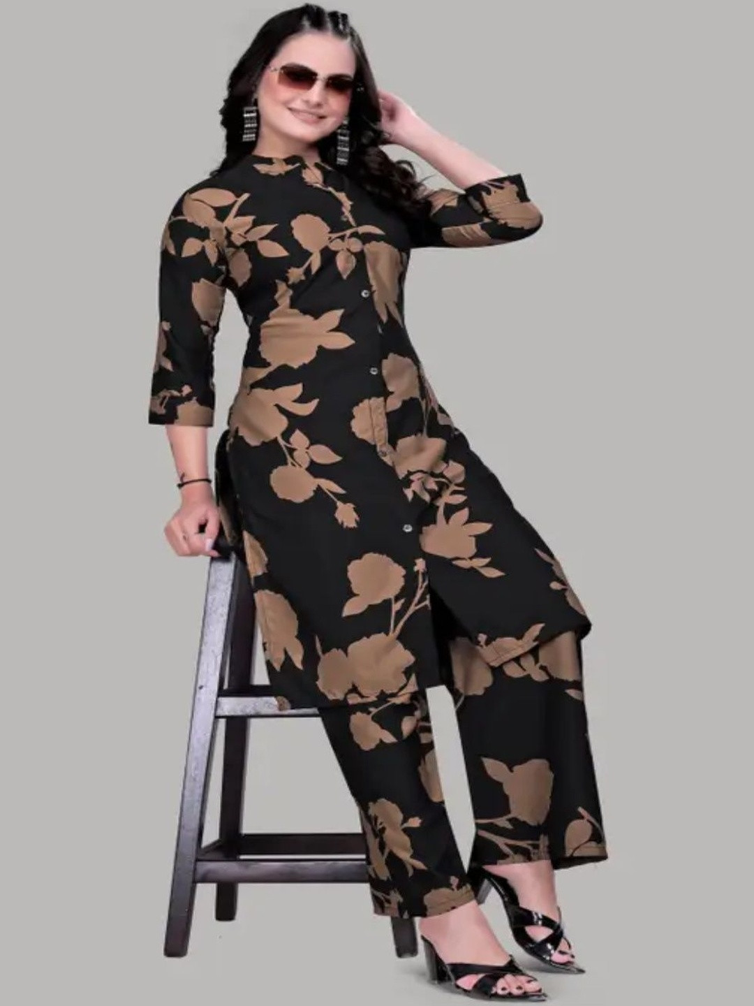 selenga BLACK FLOWER KURTA SET