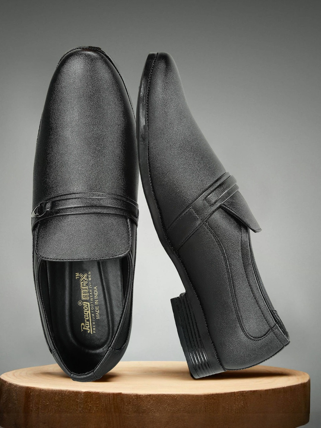 Paragon Men Textured Formal Slip-On Round Toe Loafers