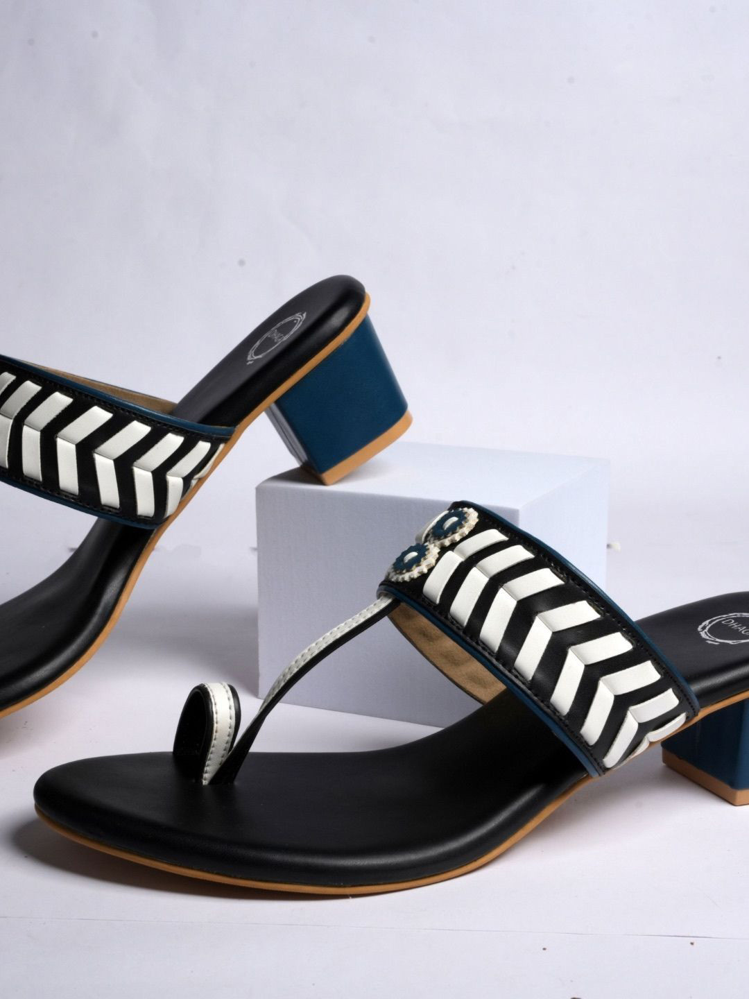 Dhaga Colourblocked Black Blue Block Heel Kolhapuri