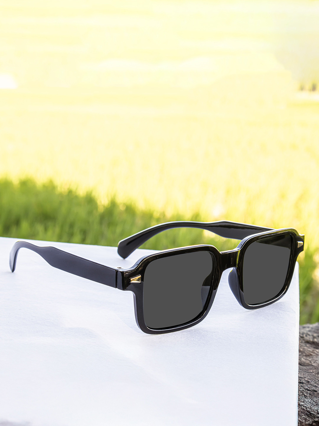 Jiebo Unisex Square Sunglasses with UV Protected Lens CAR-112