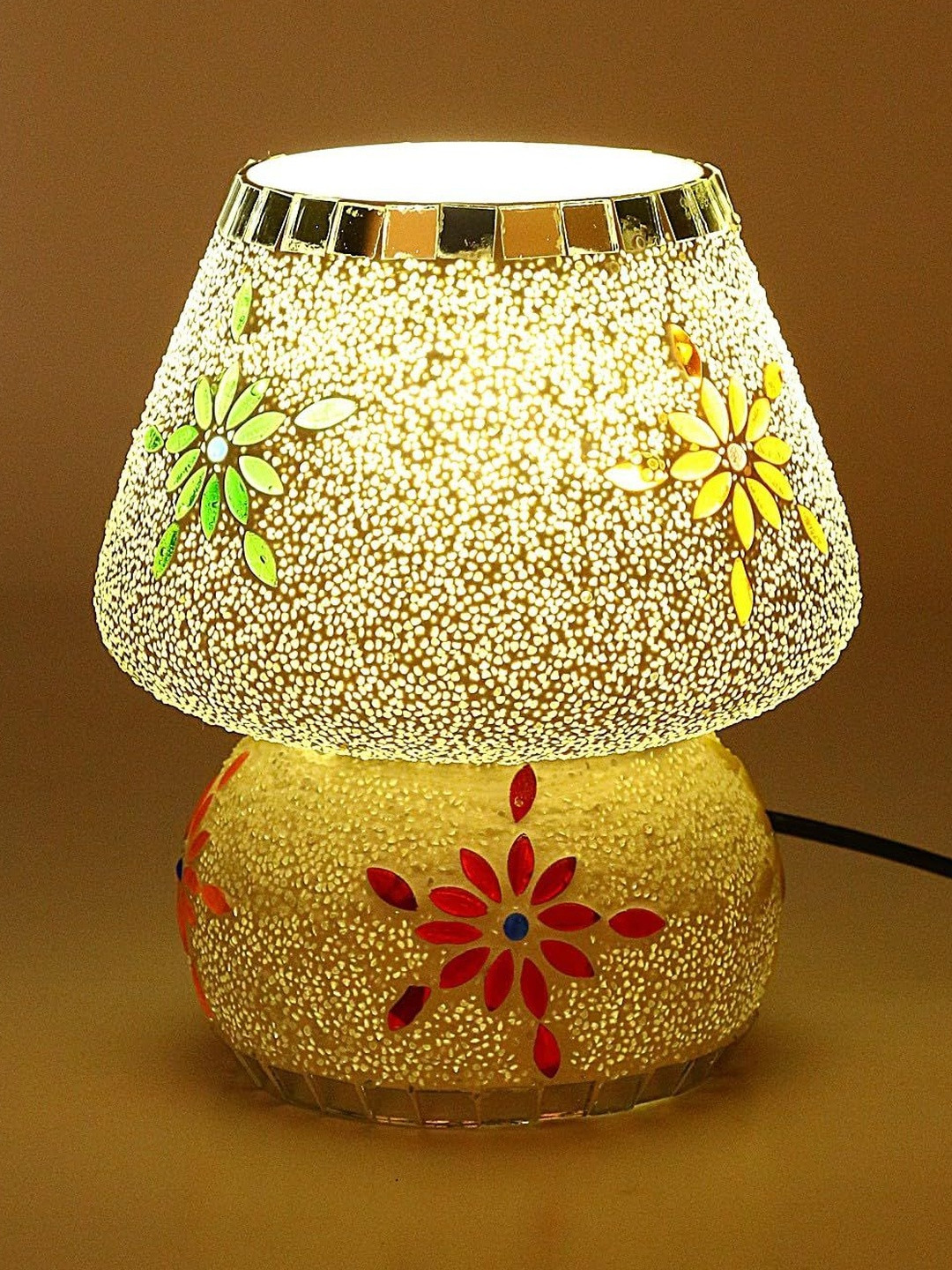 SOMIL White & Red 3 Pieces Textured Bell Shaped Wall & Table Lamps