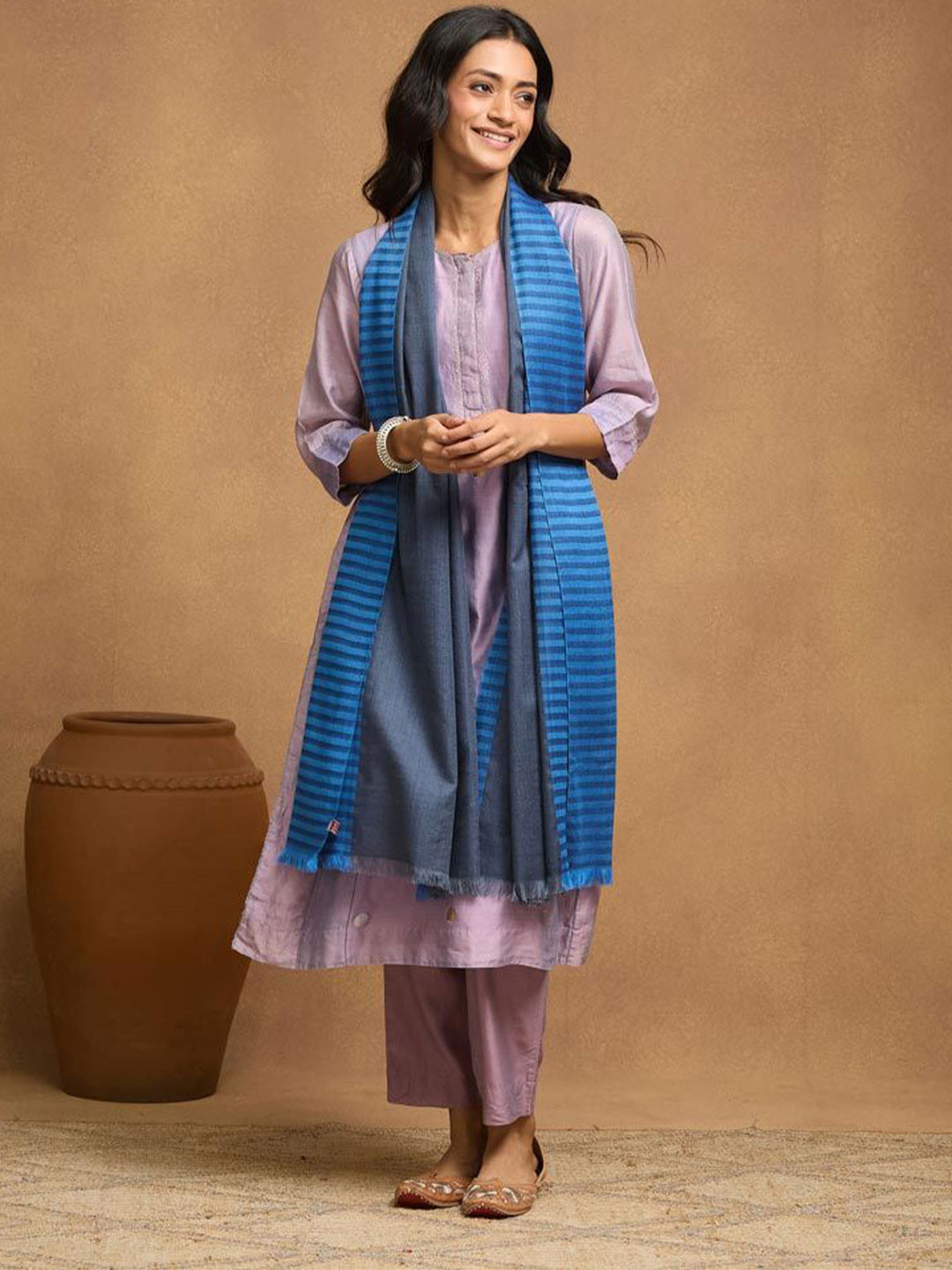 Fabindia Women Hand  Woven Design Stole