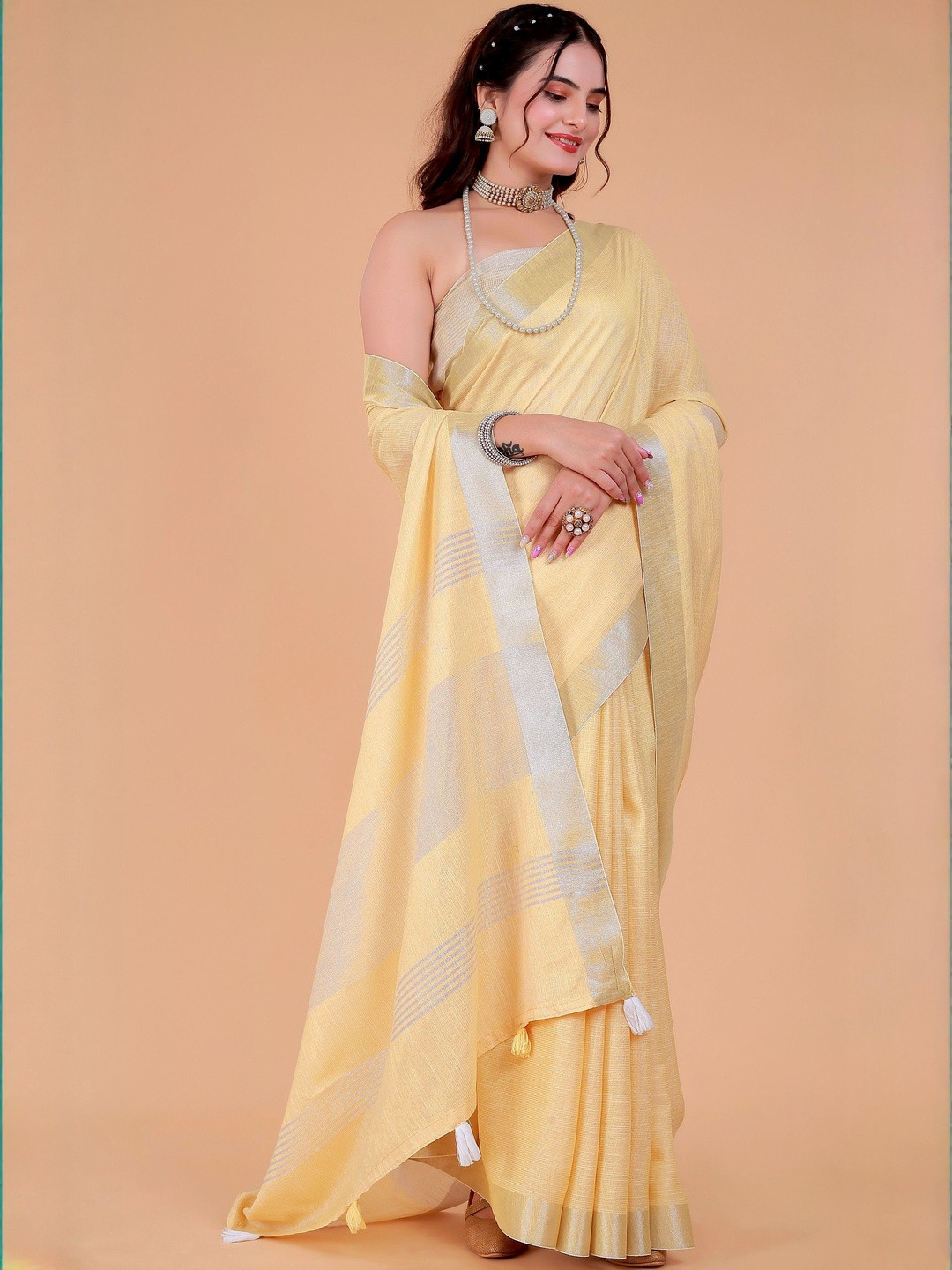 NEGRONI Women Woven Design Border Saree with Fancy Pallu & Blouse Piece