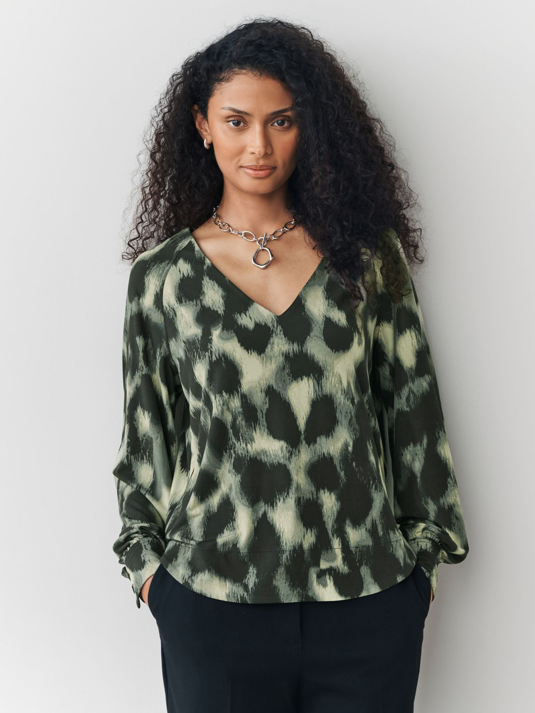 NEXT V-Neck Animal Print High-Low Hem Top