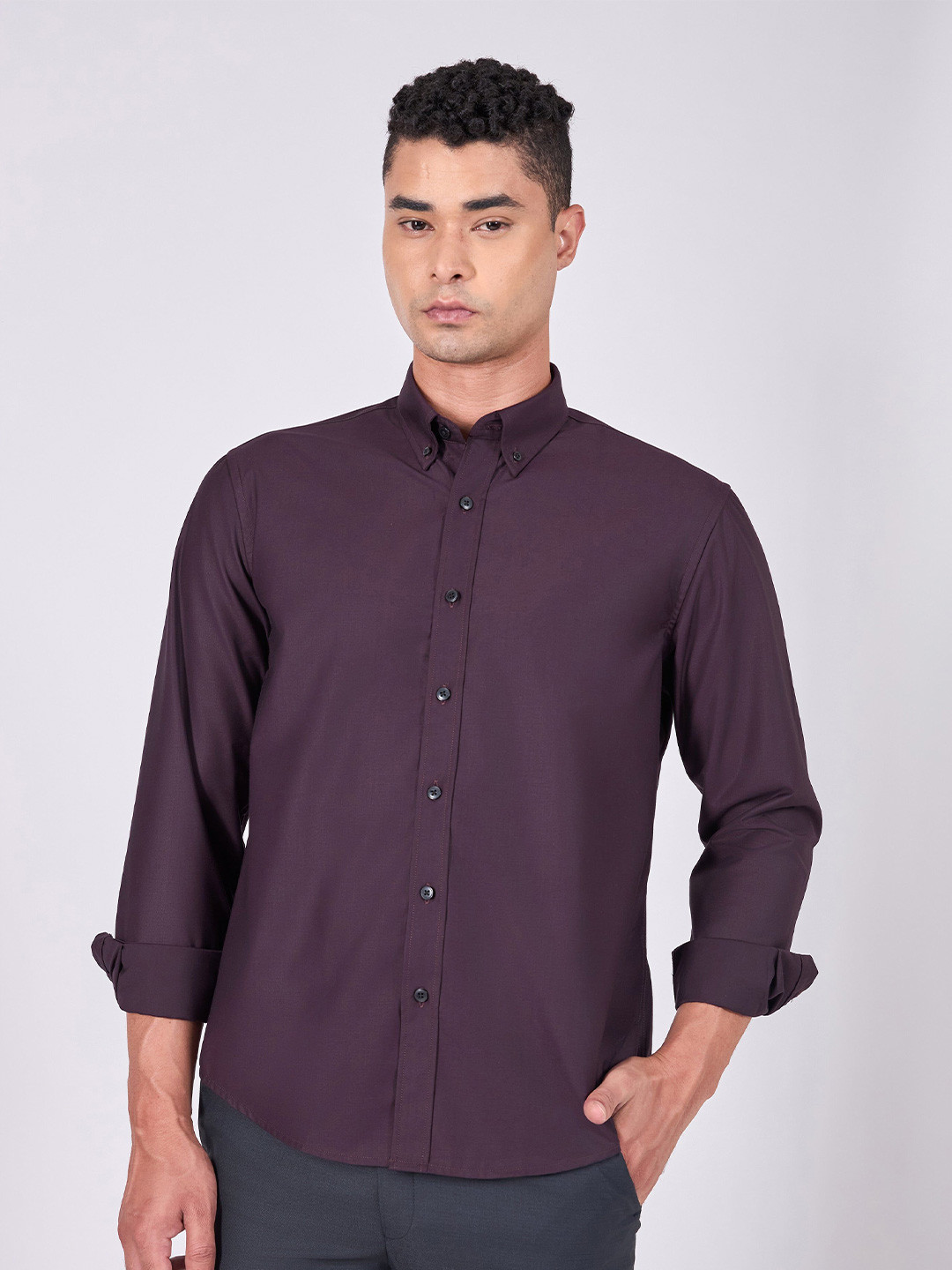 Espanshe Men Relaxed Fit Button-Down Collar Roll-Up Sleeves Long Sleeves Shirt