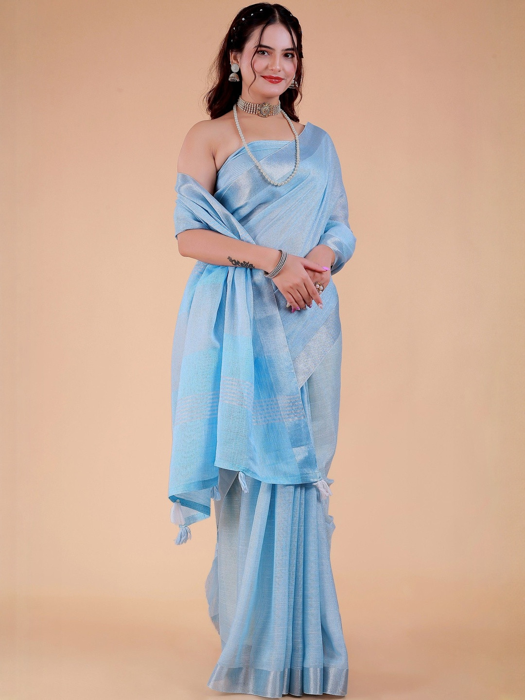 NEGRONI Woven Design Zari Border Saree with Blouse PIece