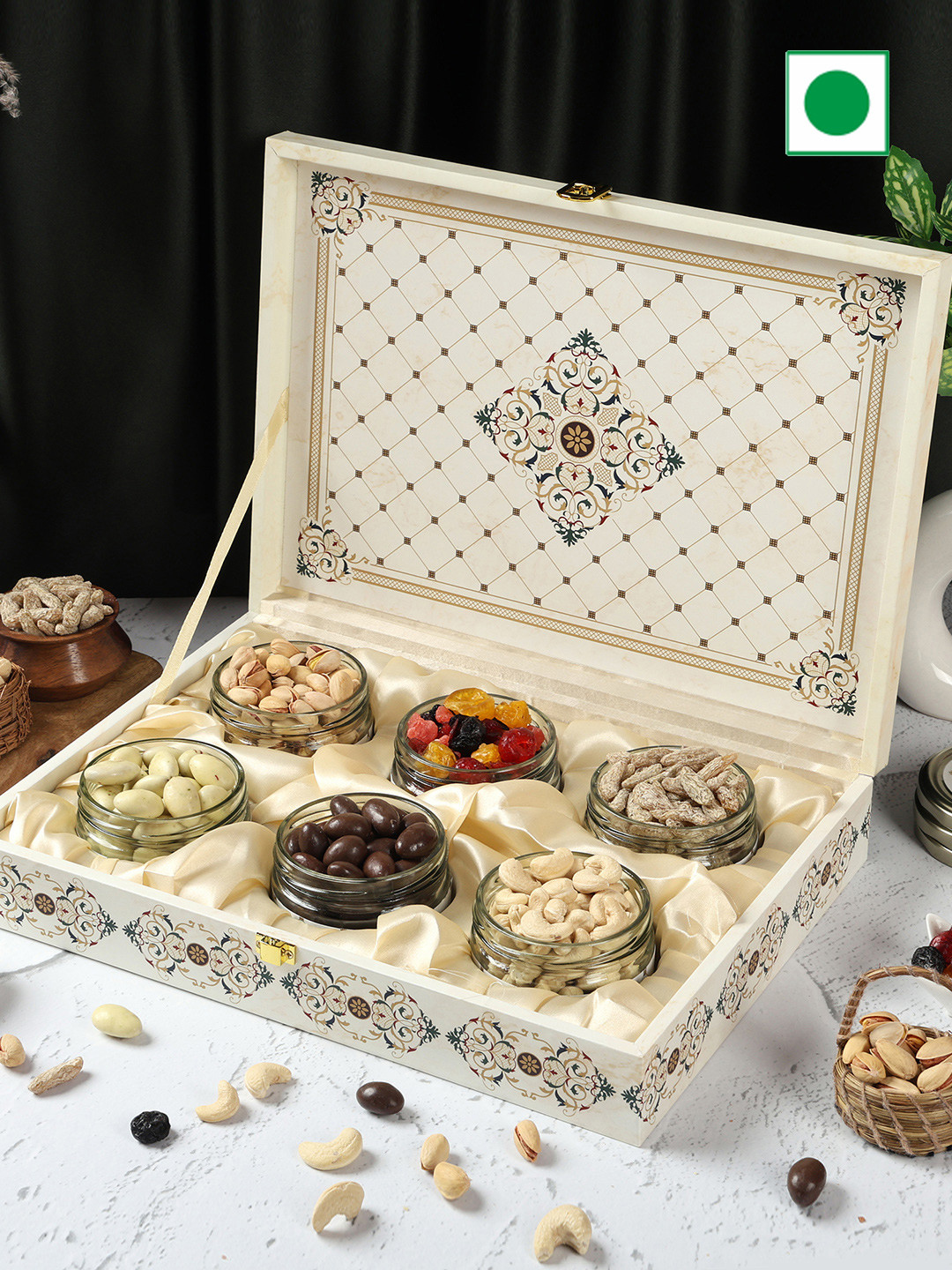 Riwaz Set Of 6 Dry Fruits Gift Pack-650g