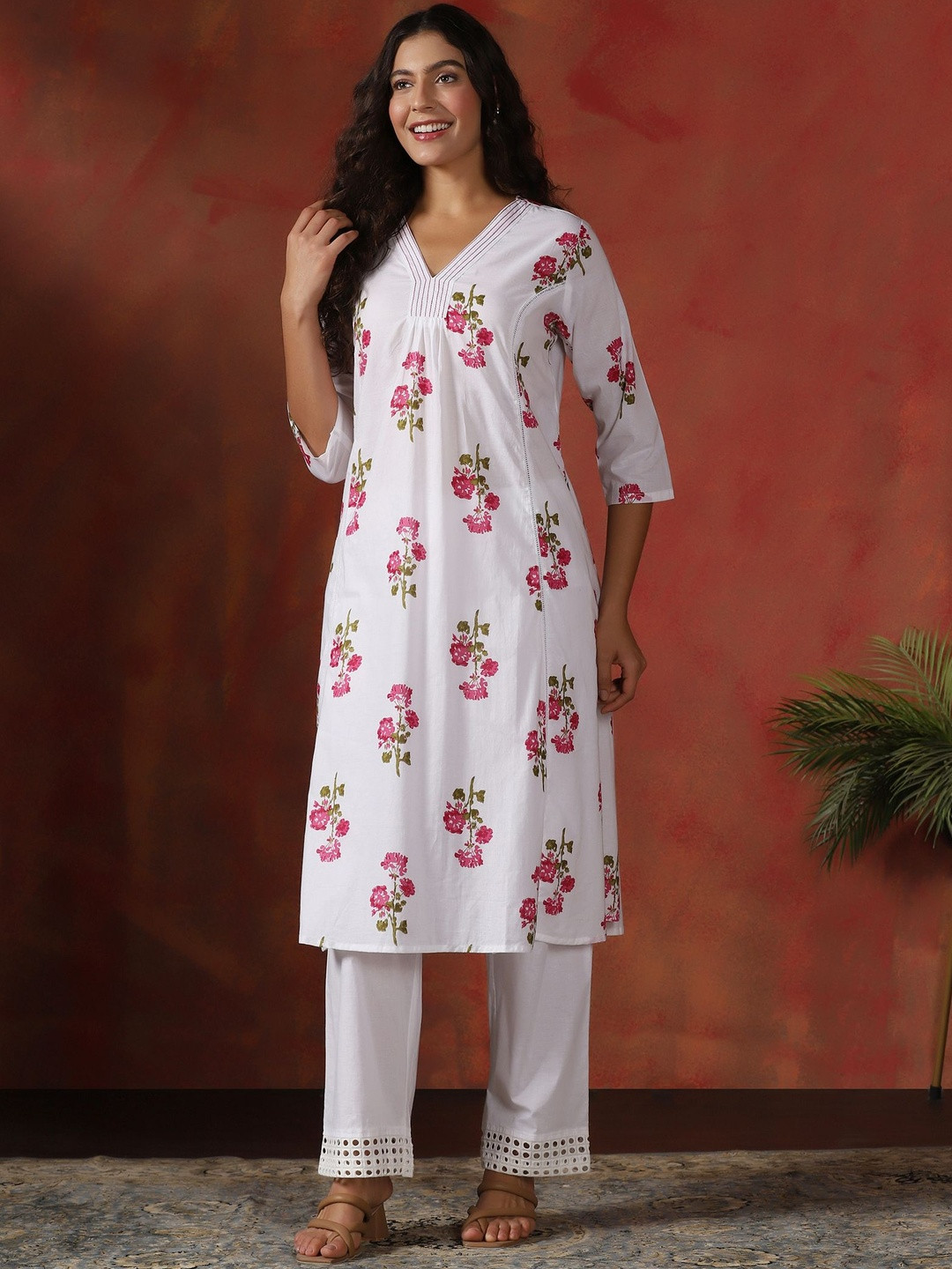 Shree Pure Cotton V-Neck Tunic With Tousers Co-Ords