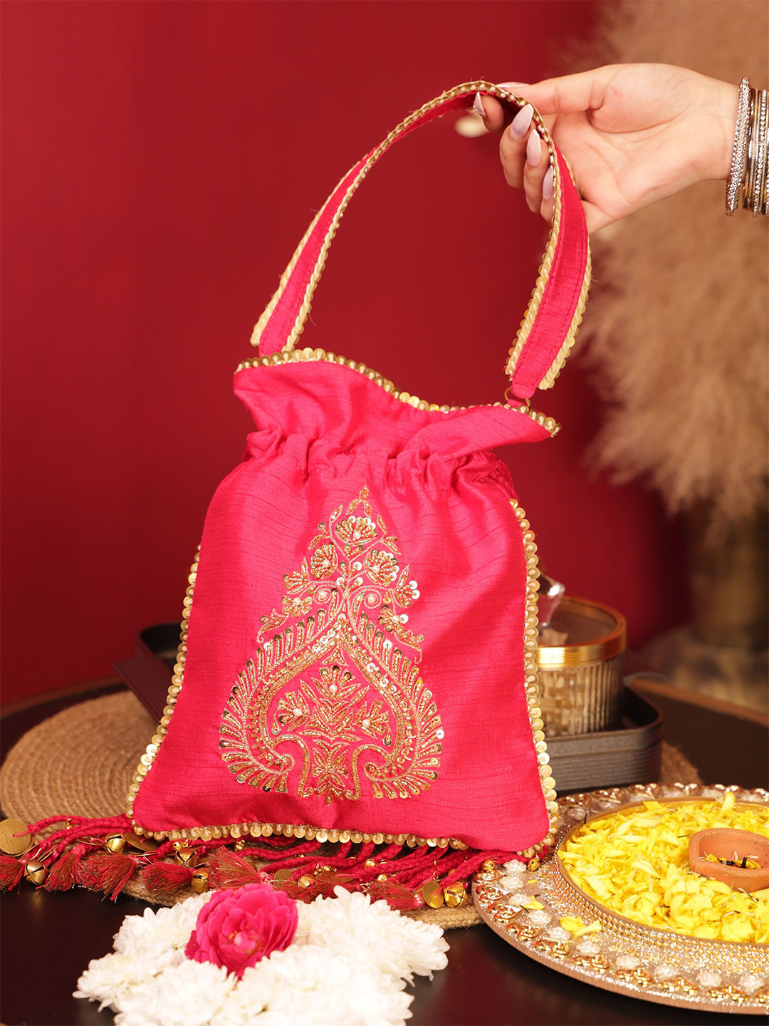 Suave Bags Women Ethnic Motifs Embellished Shopper Zara Potli Bag