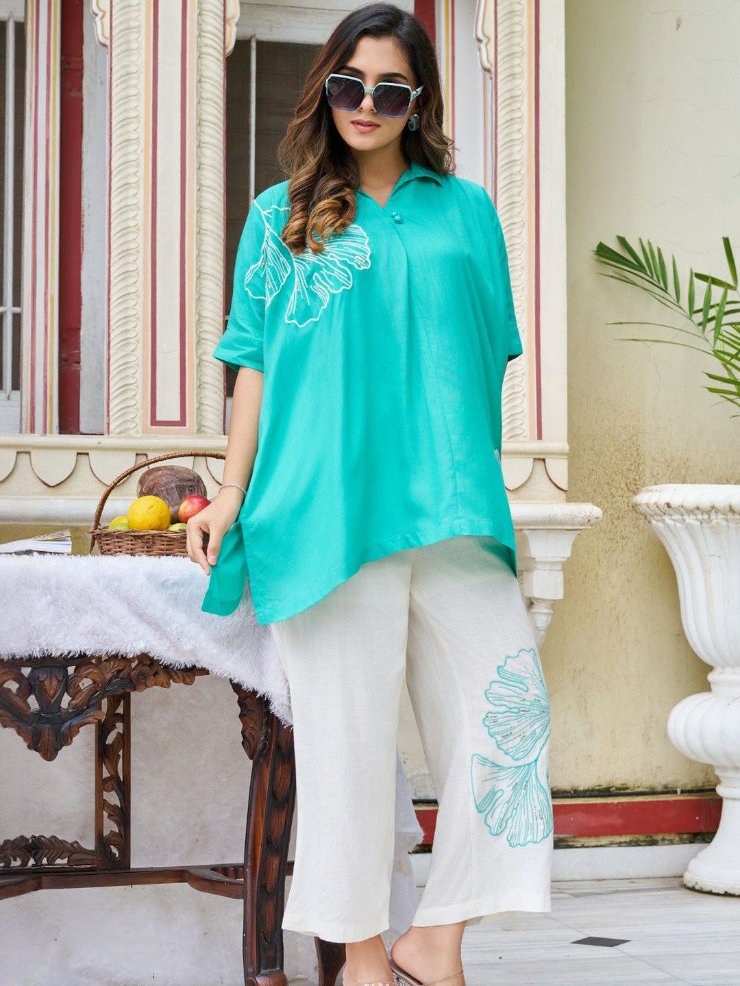 KALINI Green color with leaf embroidery co-ord set