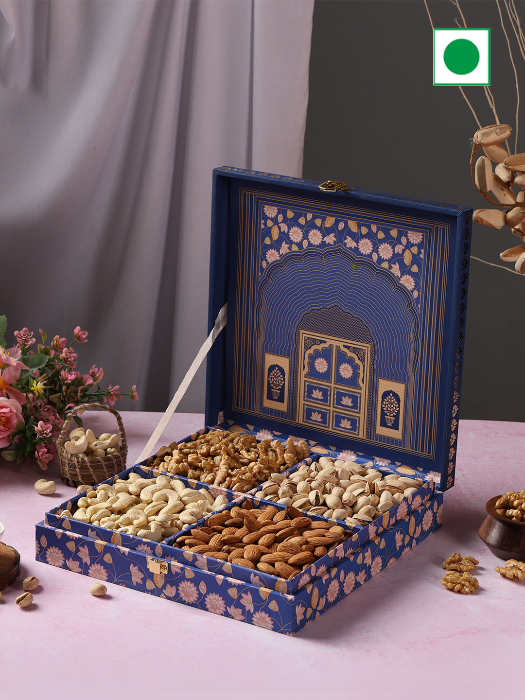 Riwaz Set Of 4 Airtight Jars with Almonds, Cashews, Pistachios & Walnuts 450g