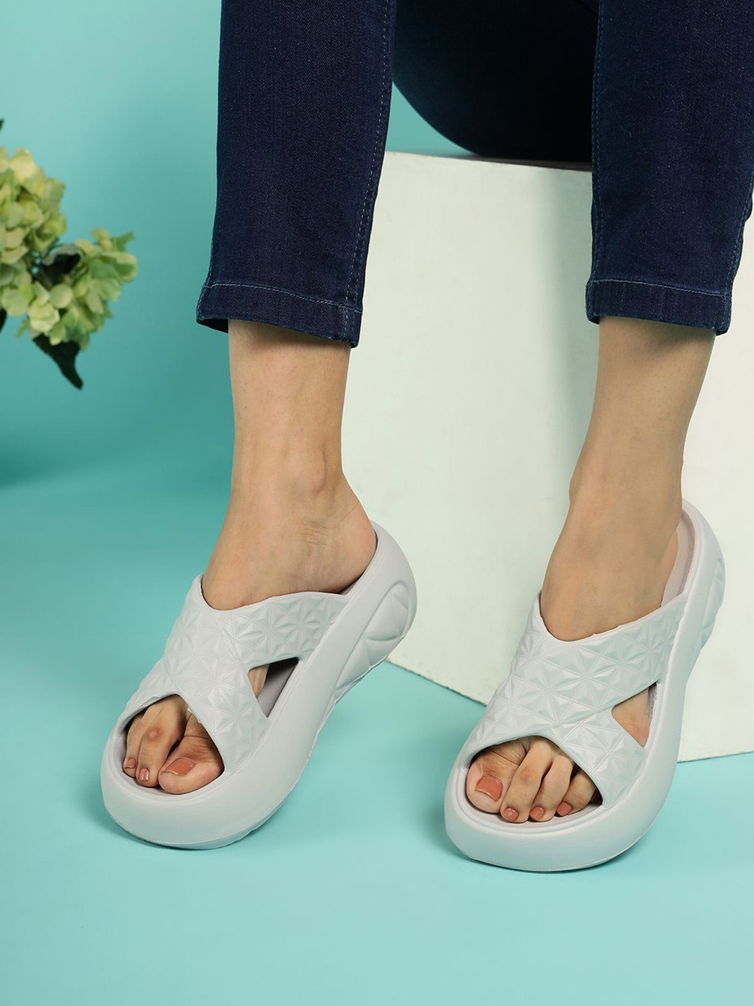 HRX by Hrithik Roshan Women Chunky Sliders Flip Flops